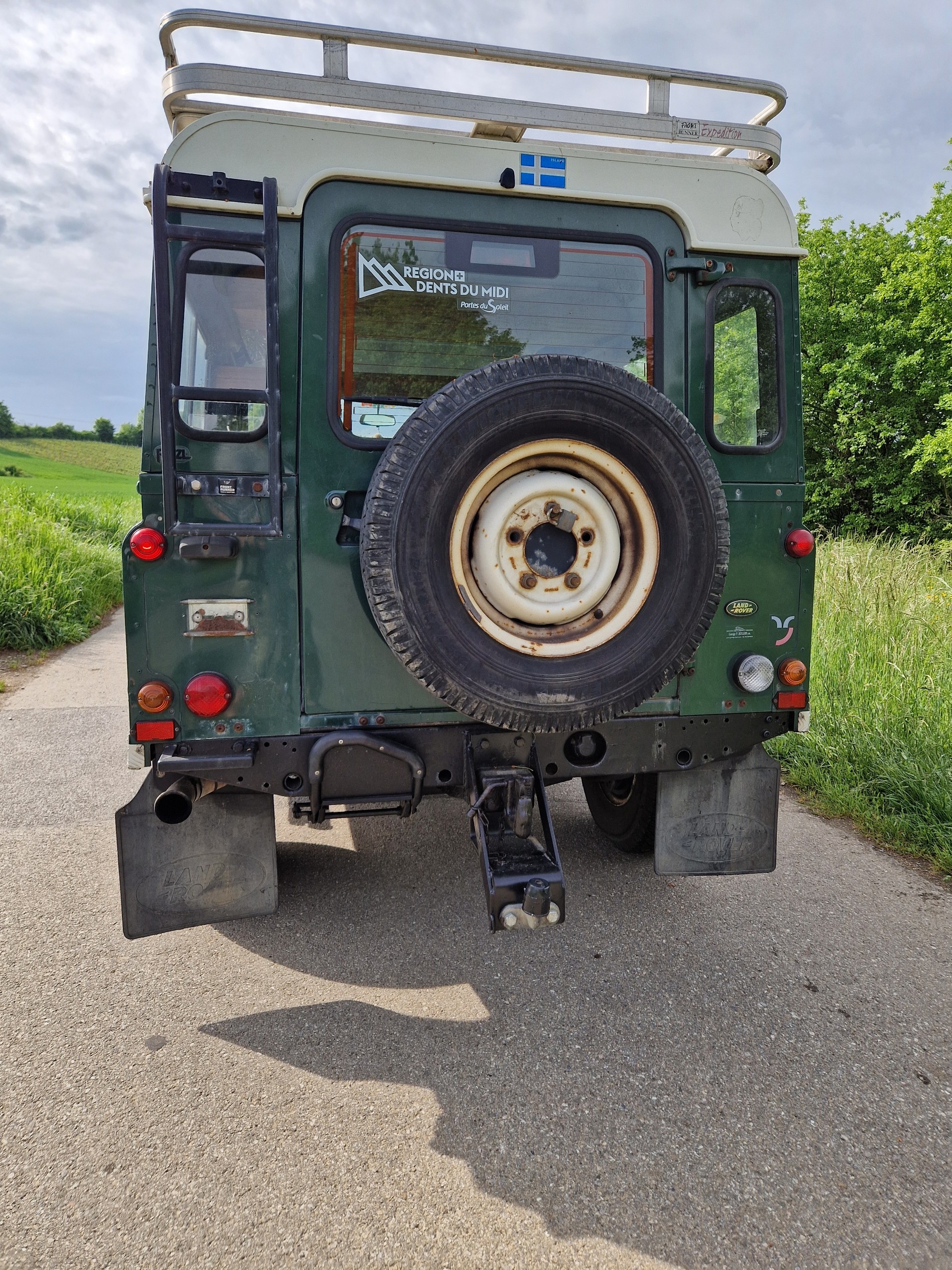 LAND ROVER Defender 110 SW 2.5 Td5-image-1