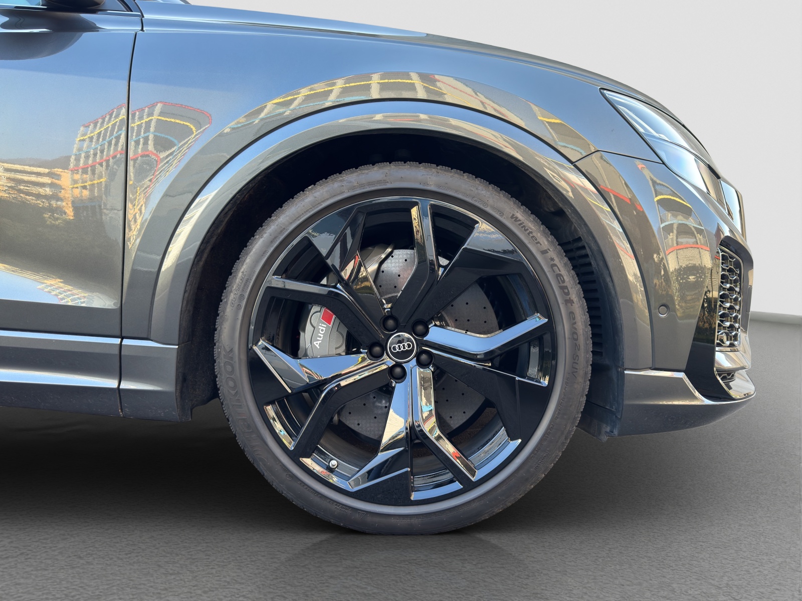 AUDI RSQ8 quattro tiptronic-image-4