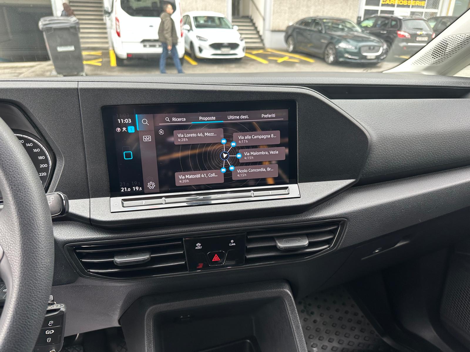 VW Caddy Cargo 2.0TDI-image-7