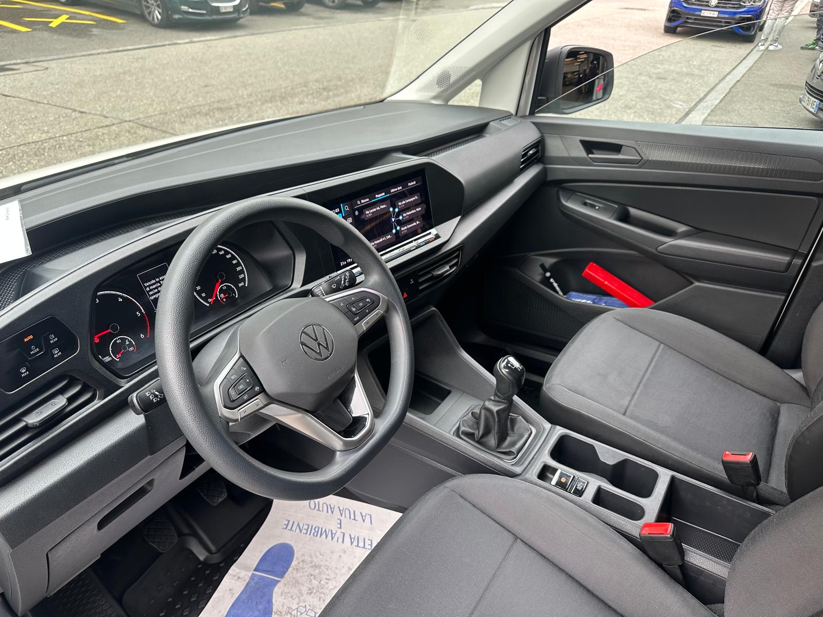 VW Caddy Cargo 2.0TDI-image-6