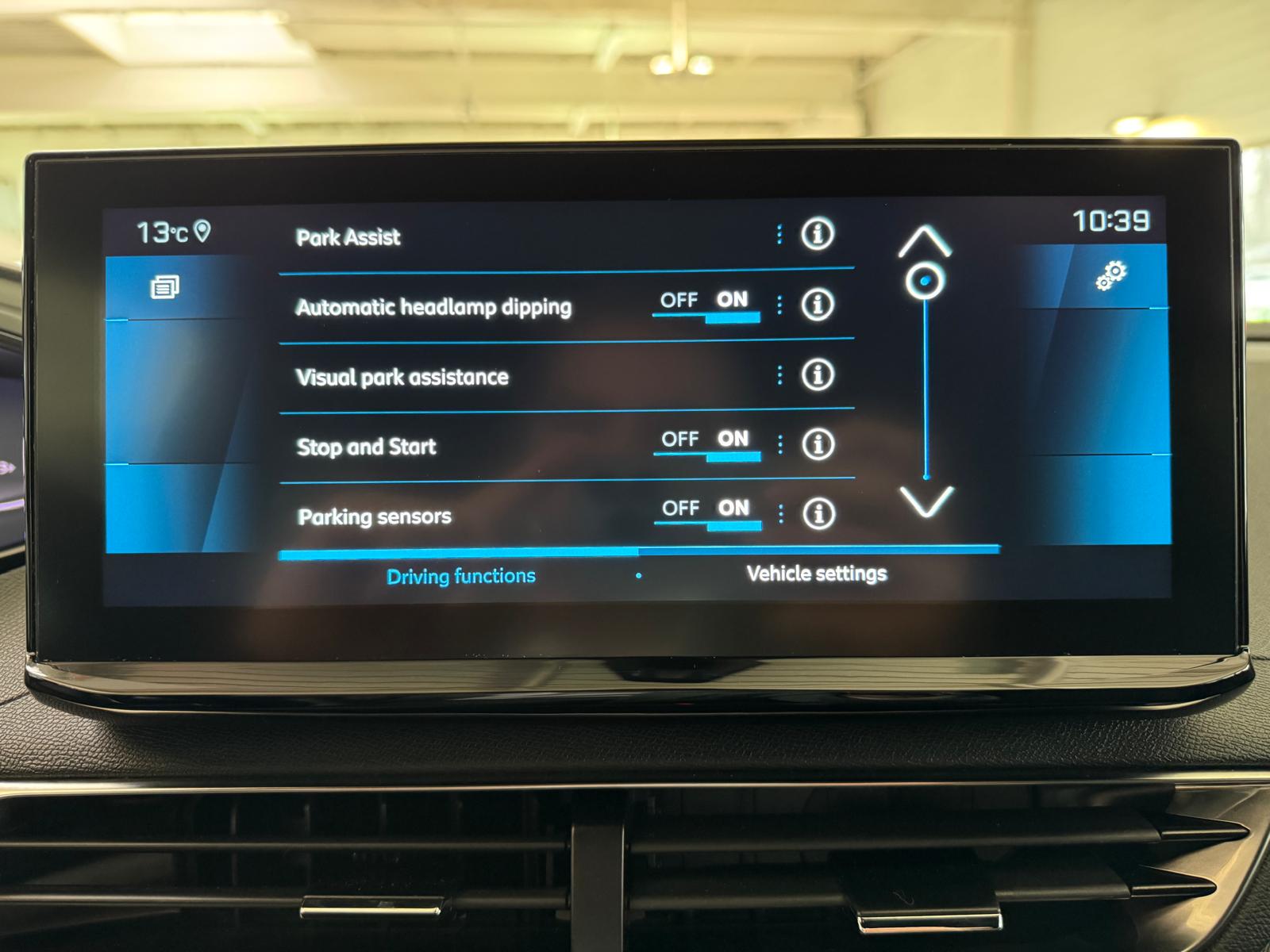 PEUGEOT 3008 1.2 PureTech Allure Pack-image-13