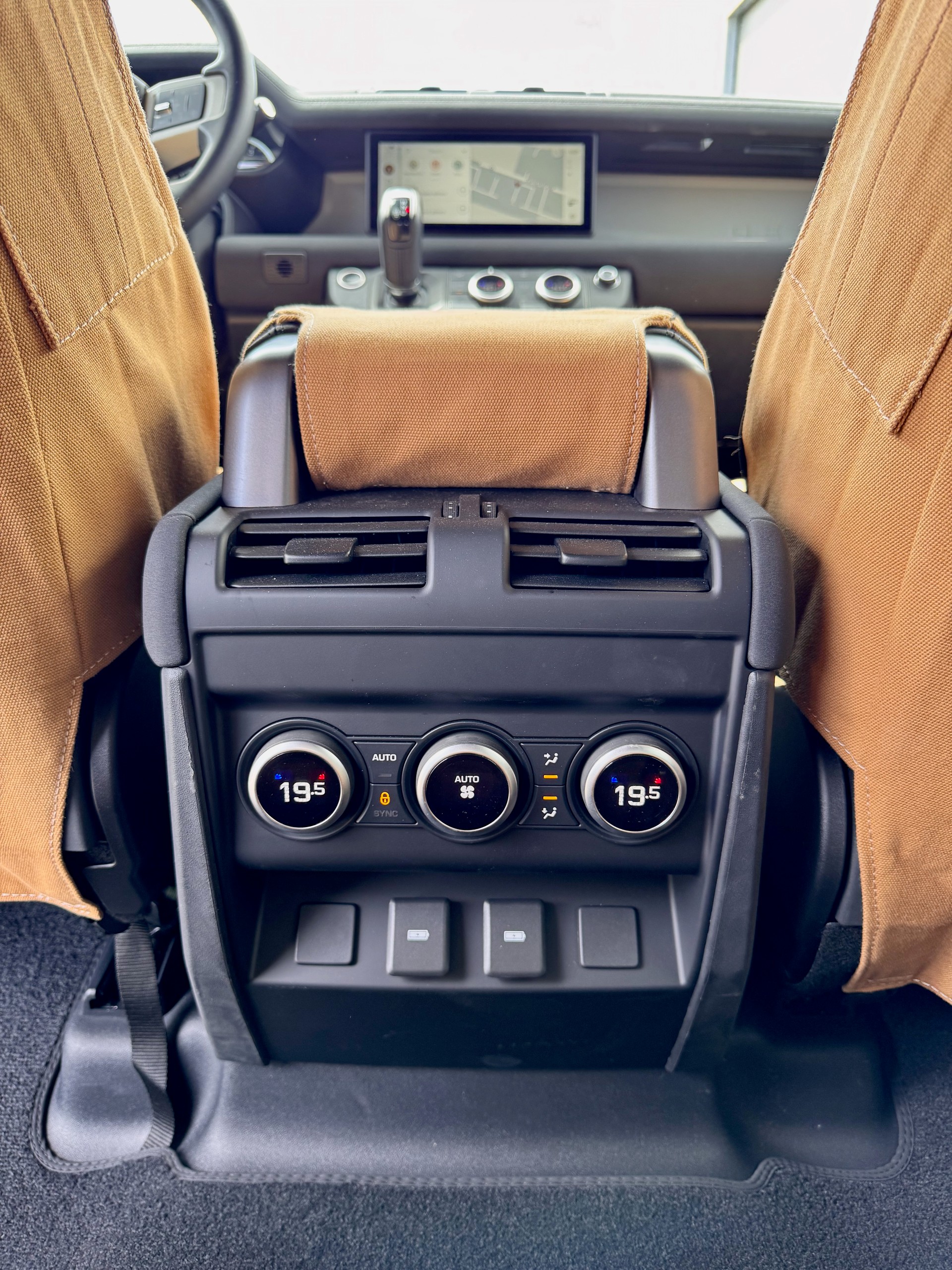 LAND ROVER DEFENDER-image-7