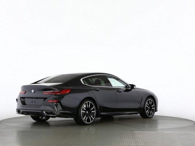 BMW M850i xDrive Coupé-image-18