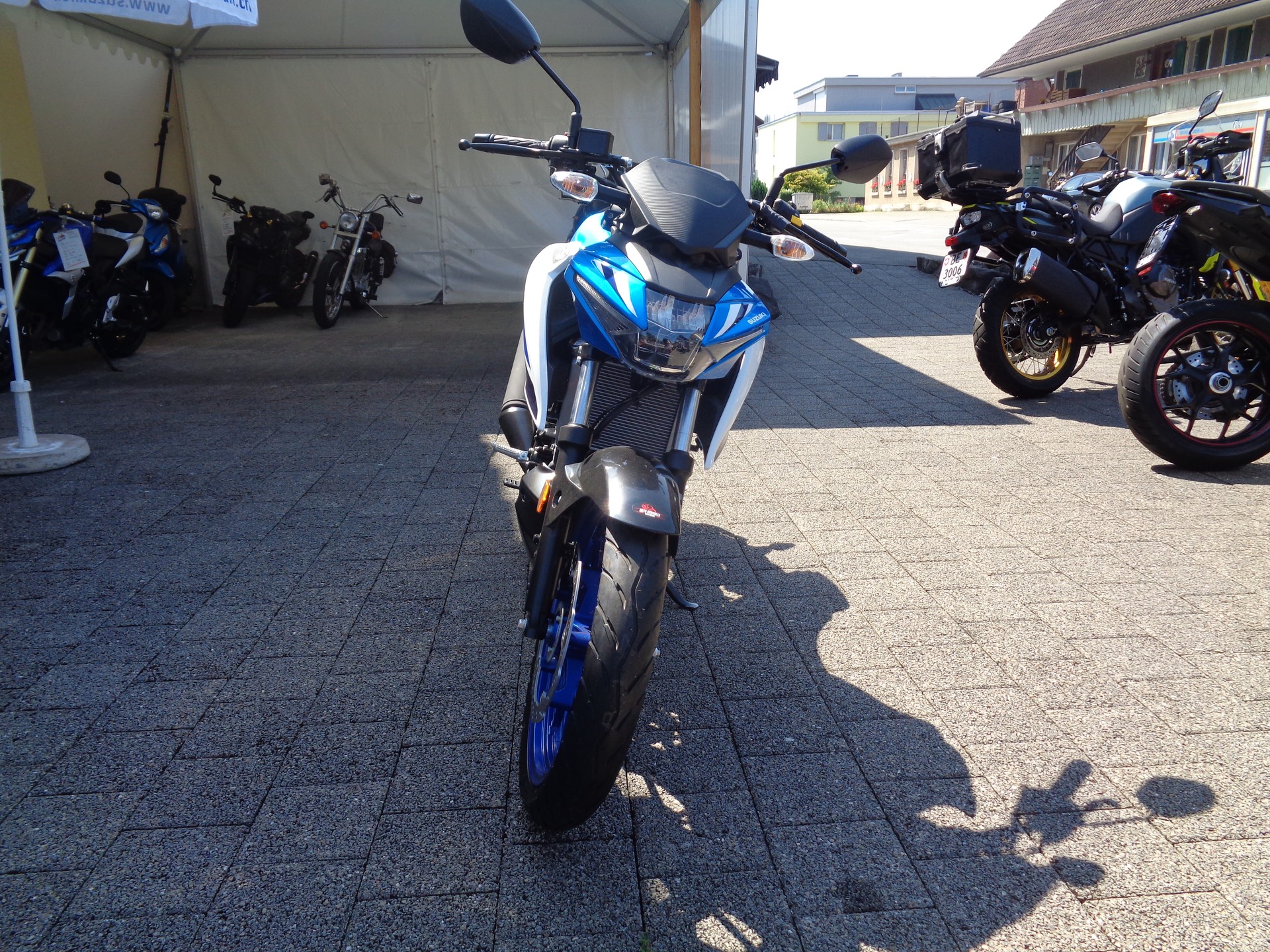 SUZUKI GSX-S 125-image-2