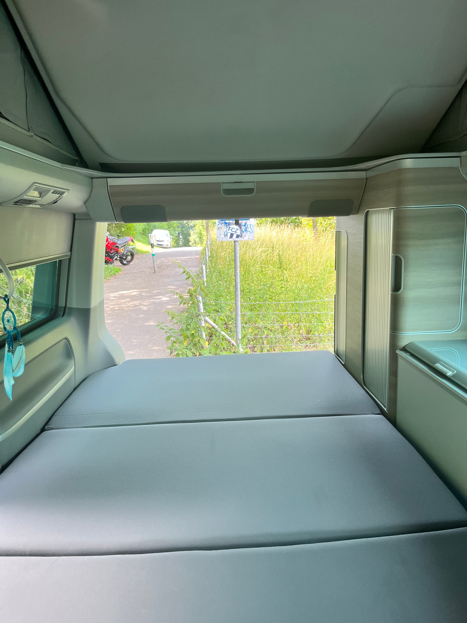 VW T5 California 2.0 TDI Comfortline 4Motion-image-4