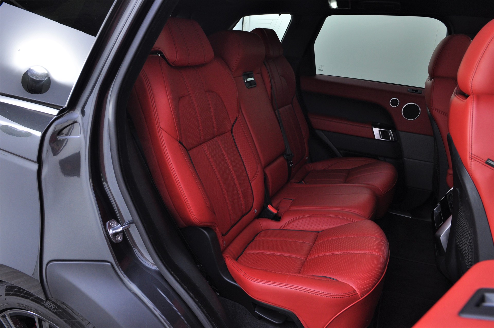 LAND ROVER Range Rover Sport 3.0 SDV6 HSE Dynamic Automatic-image-17