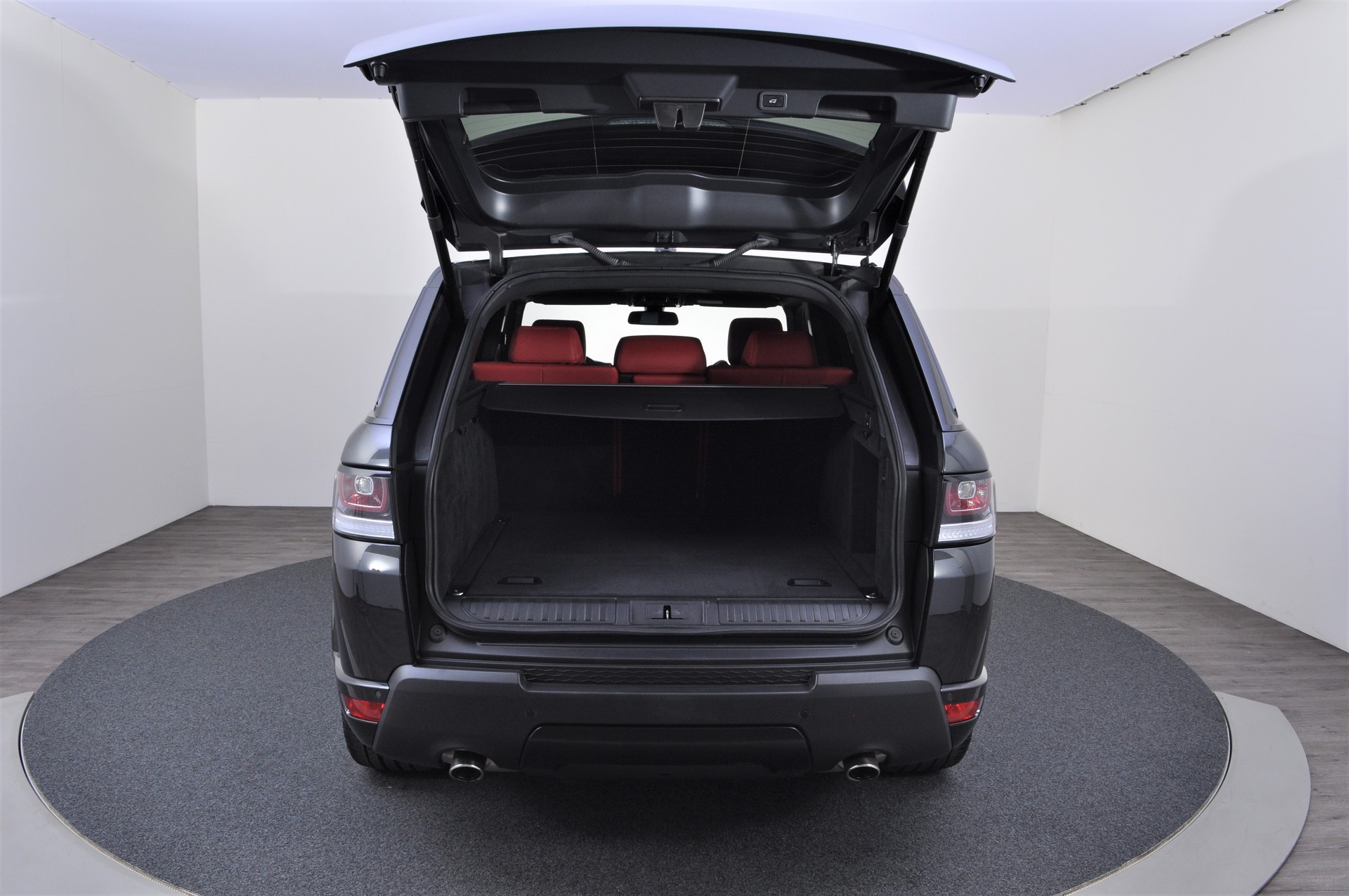 LAND ROVER Range Rover Sport 3.0 SDV6 HSE Dynamic Automatic-image-19