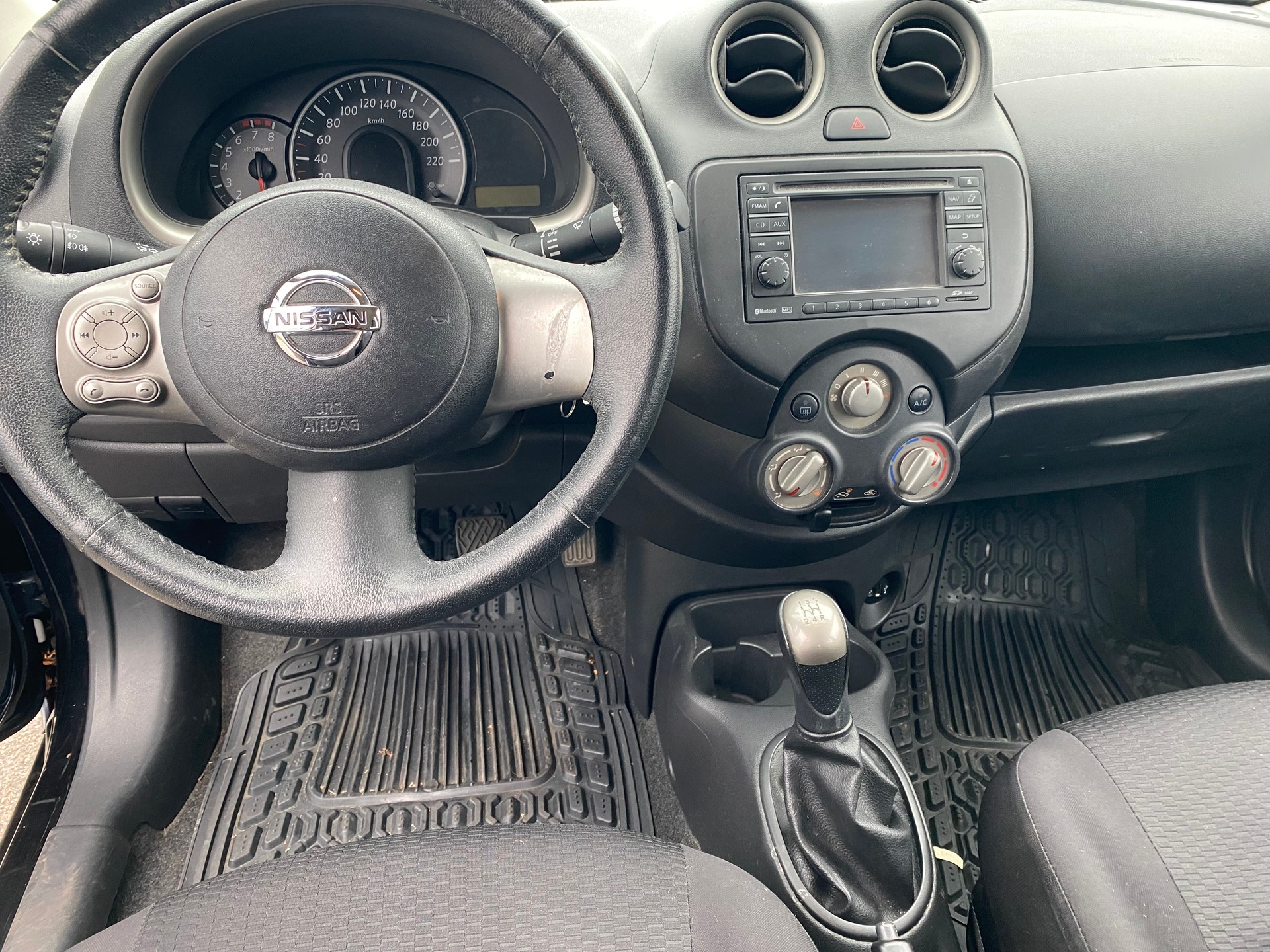 NISSAN Micra 1.2 30th Edition-image-5