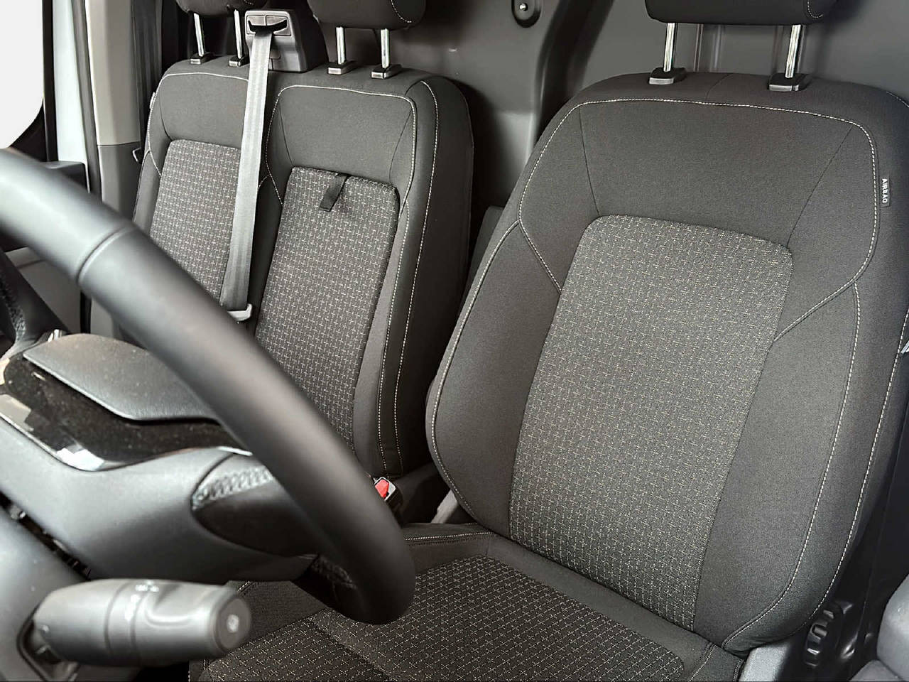 FORD E-Transit C Van 320 L1 Trend-image-9