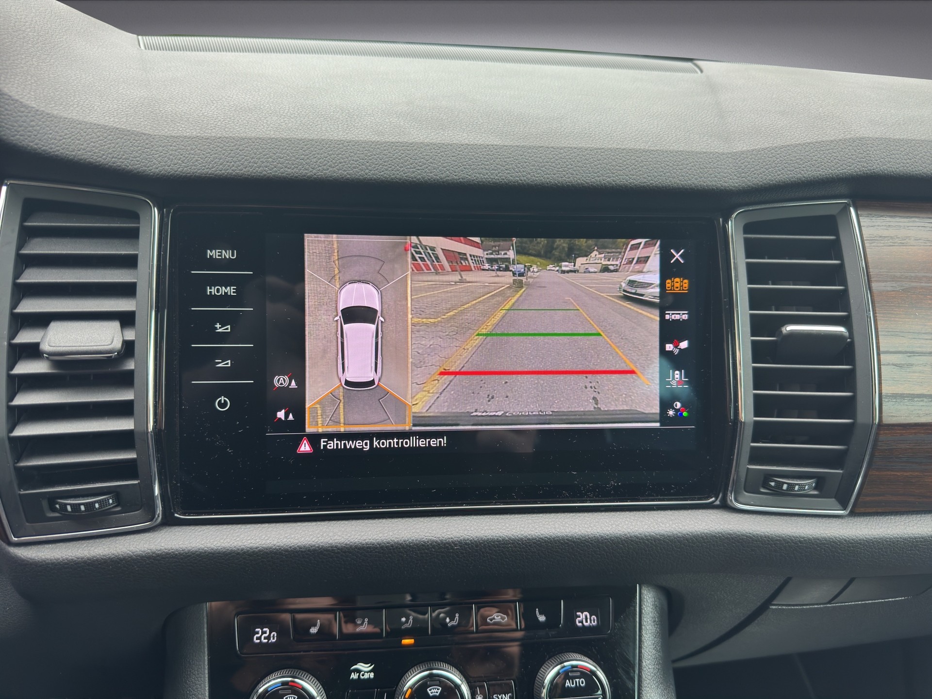 SKODA Kodiaq 2.0 TDI CR Scout 4x4 DSG-image-13