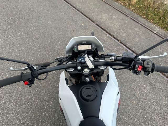 MALAGUTI XSM 125 ABS-showroom-element-1