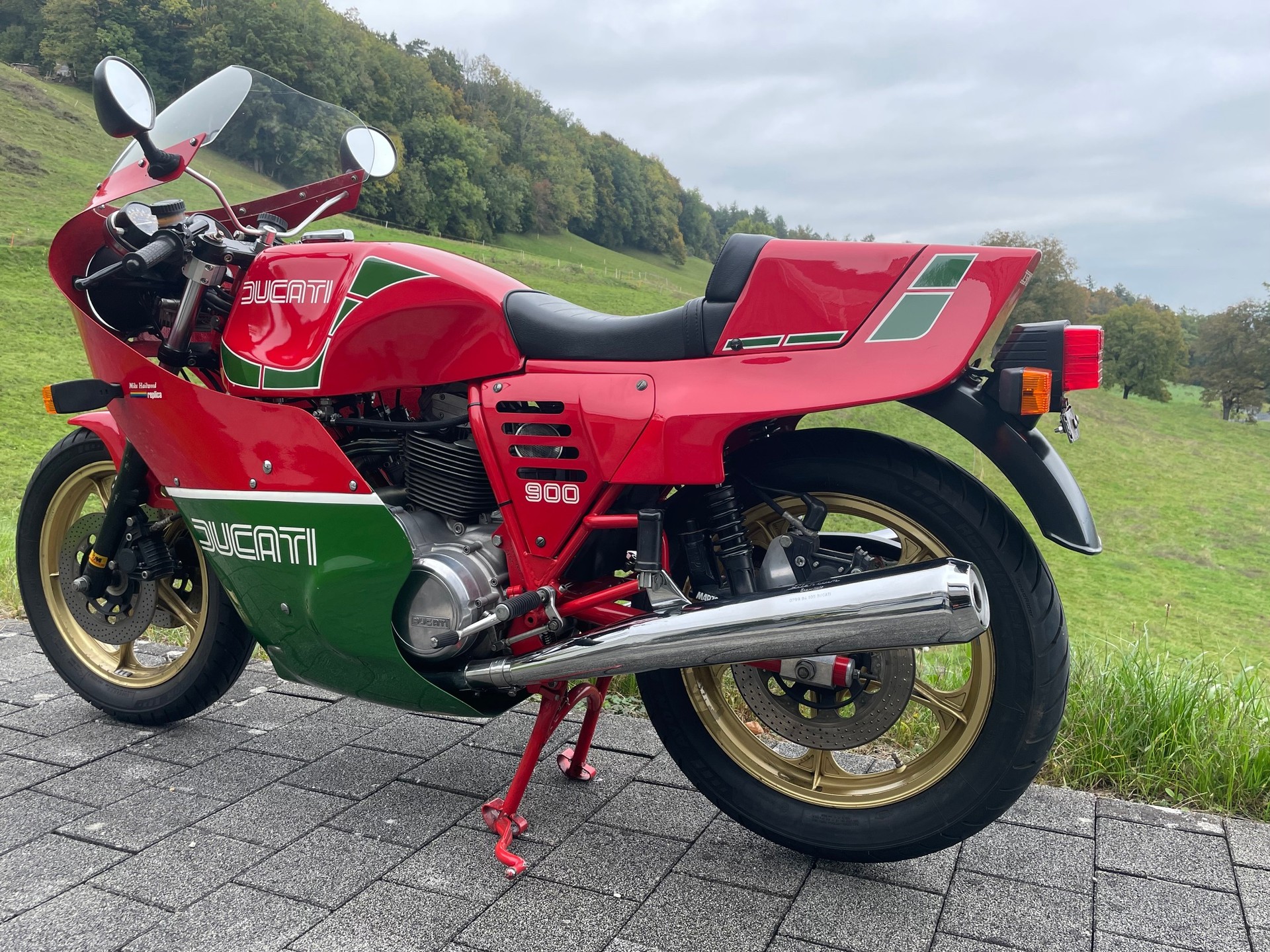 DUCATI 900 SS Replica-image-4