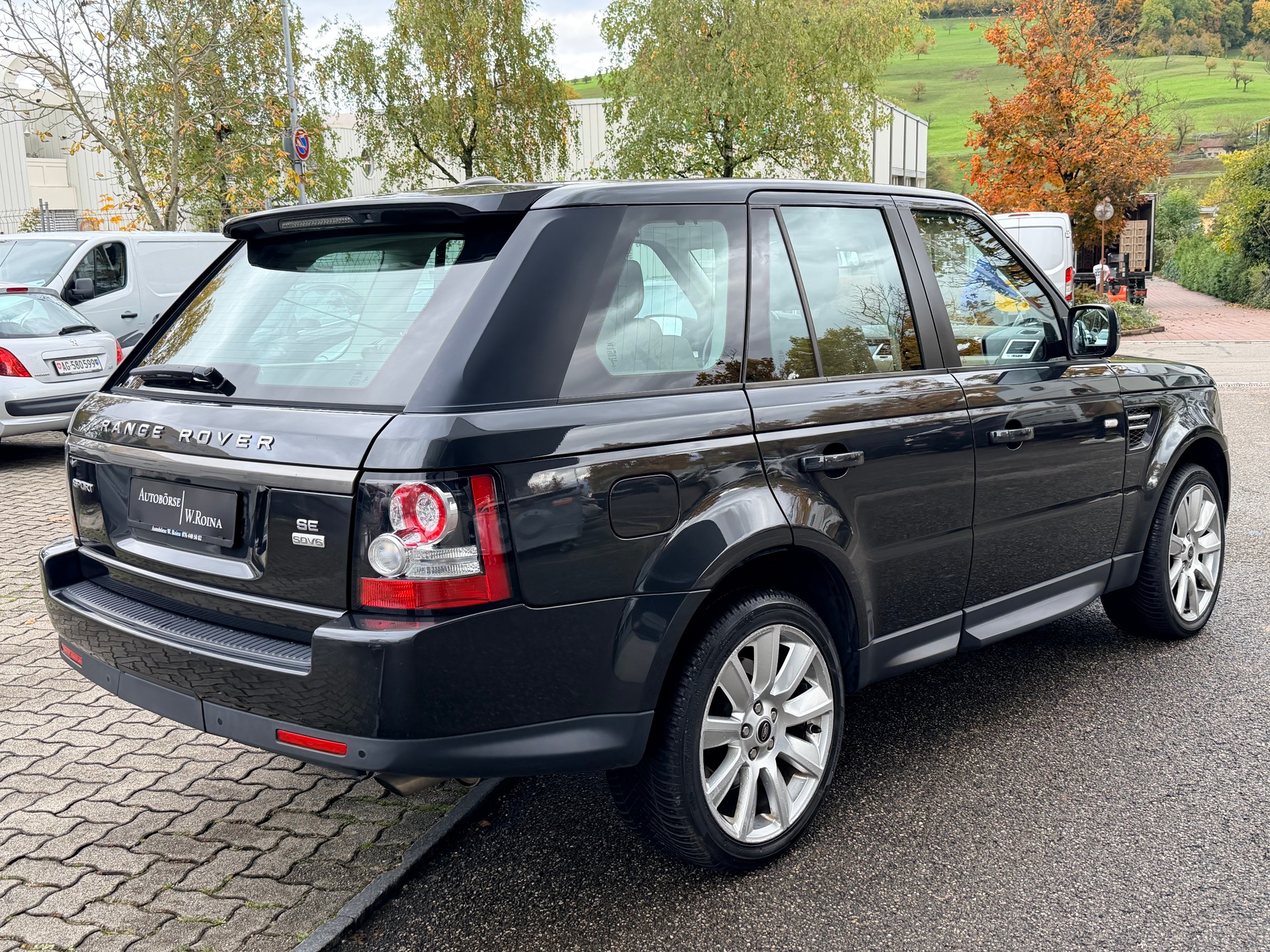 LAND ROVER Range Rover Sport 3.0 TDV6 HSE Automatic-image-2