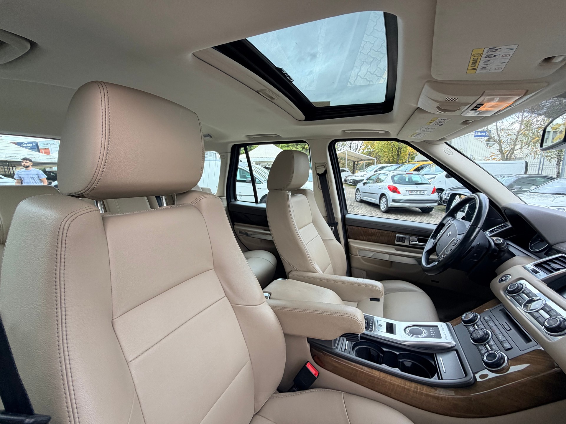 LAND ROVER Range Rover Sport 3.0 TDV6 HSE Automatic-image-10