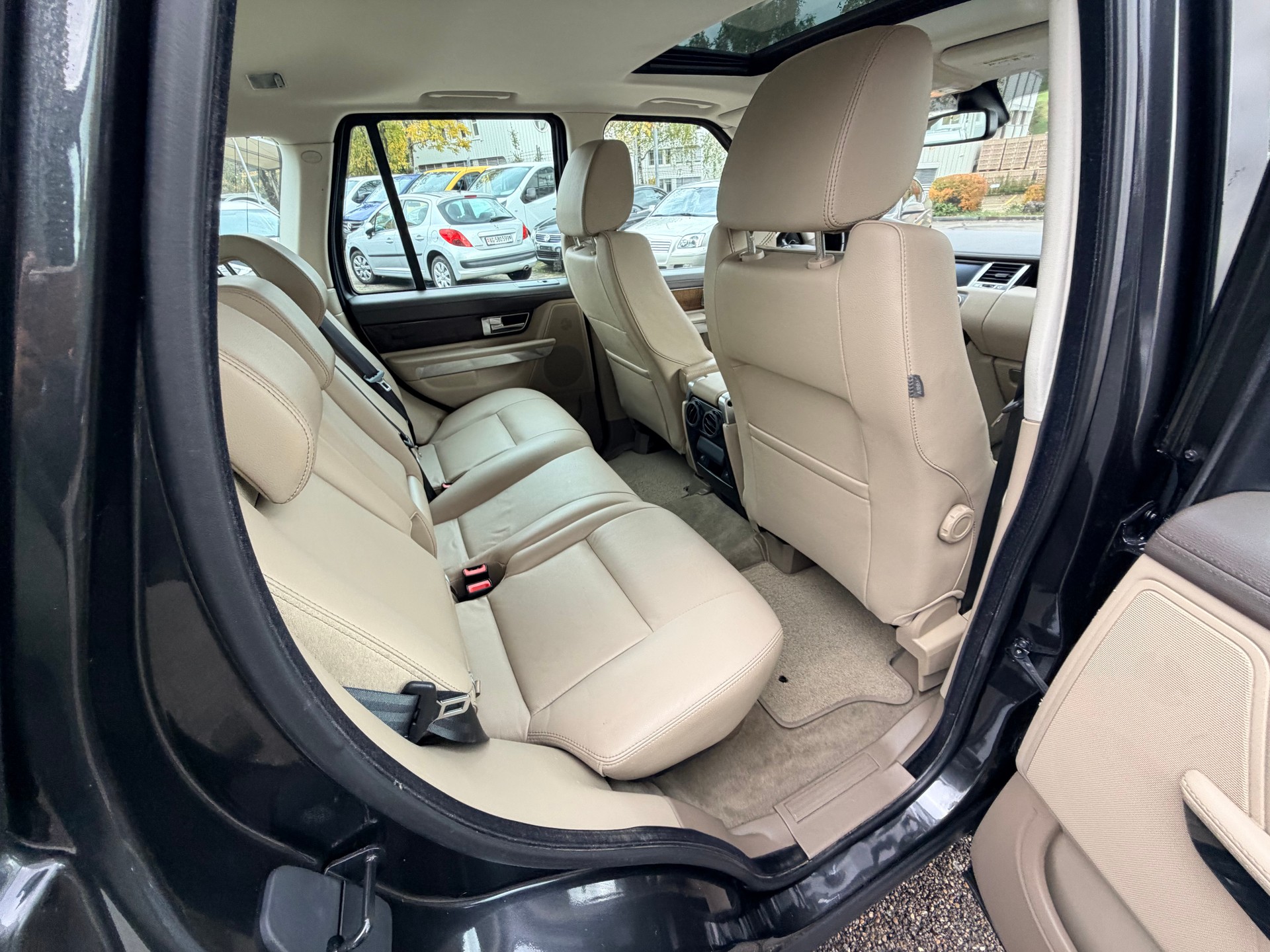 LAND ROVER Range Rover Sport 3.0 TDV6 HSE Automatic-image-11