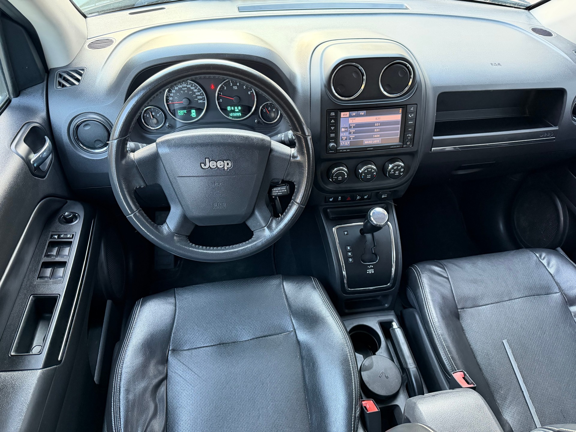 JEEP Compass 2.4 Limited CVT-image-7