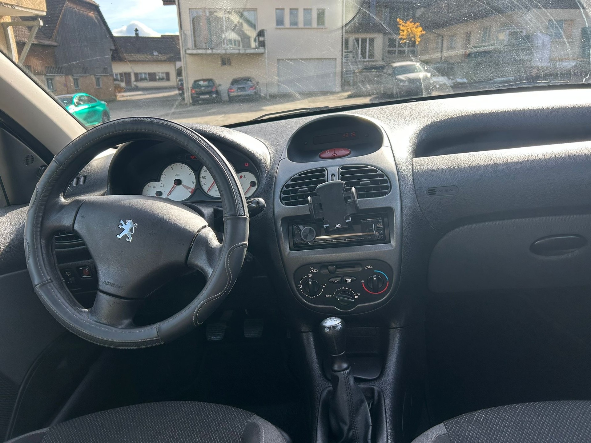 PEUGEOT 206 1.4 Trendy-image-7