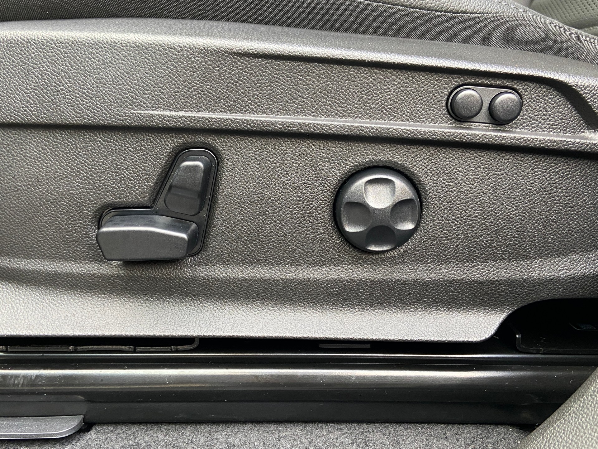 ALFA ROMEO Stelvio 2.0 Veloce Pack Premium Sky Q4 AT8-image-9