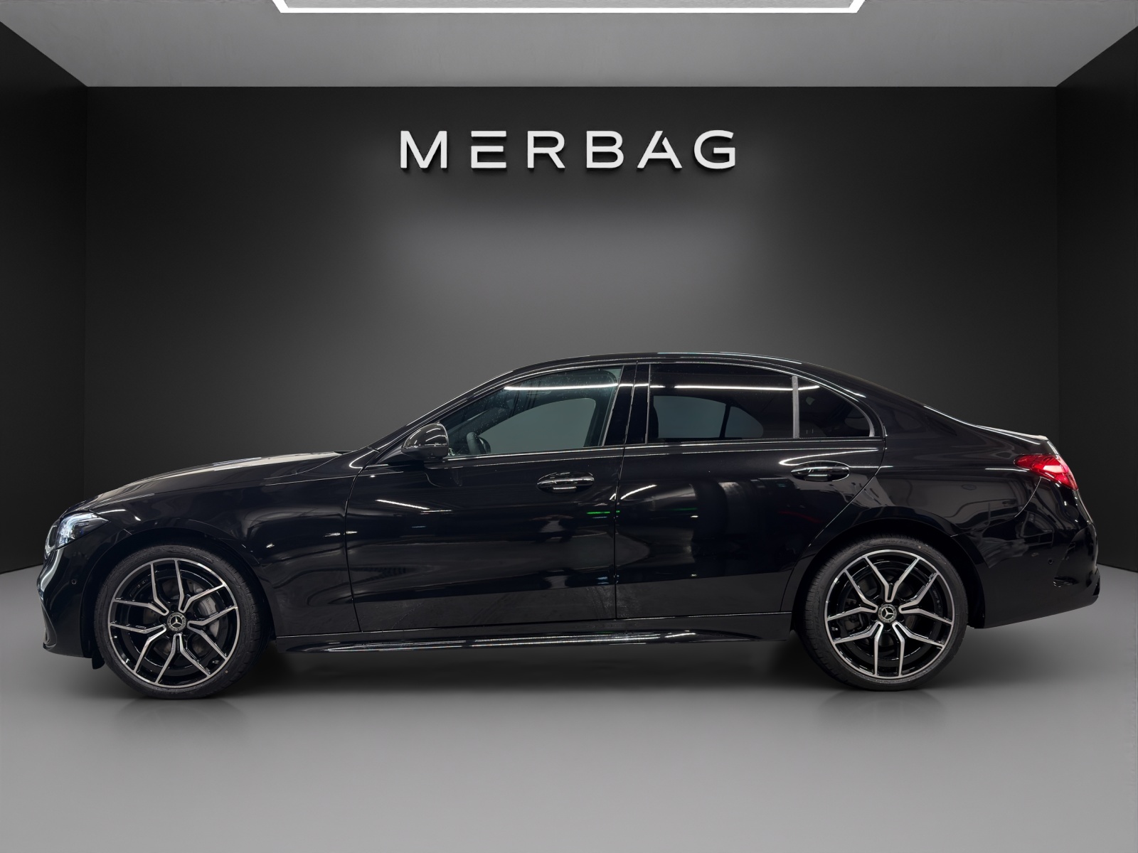 MERCEDES-BENZ C 220 d 4 Matic-image-5