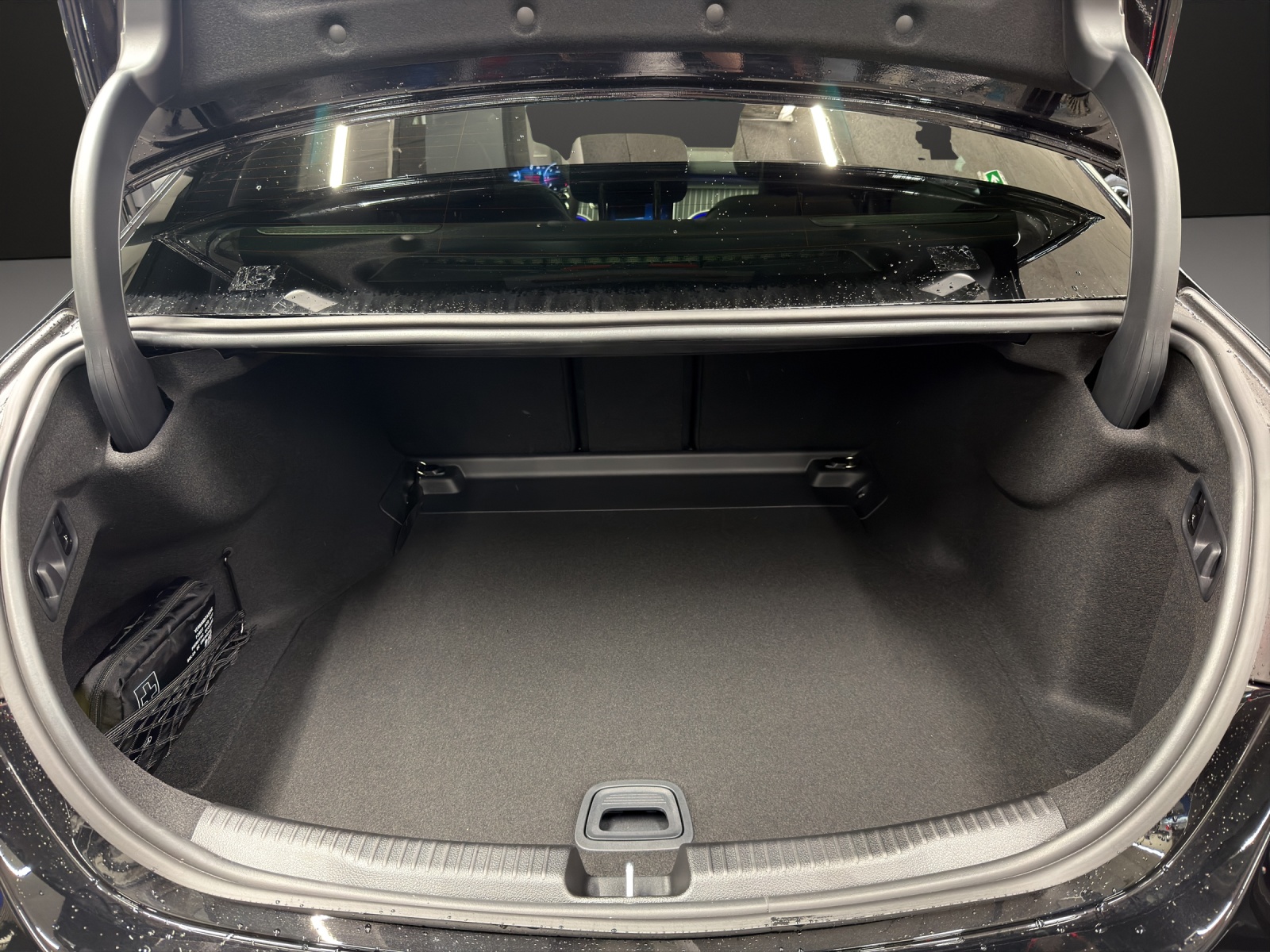 MERCEDES-BENZ C 220 d 4 Matic-image-13