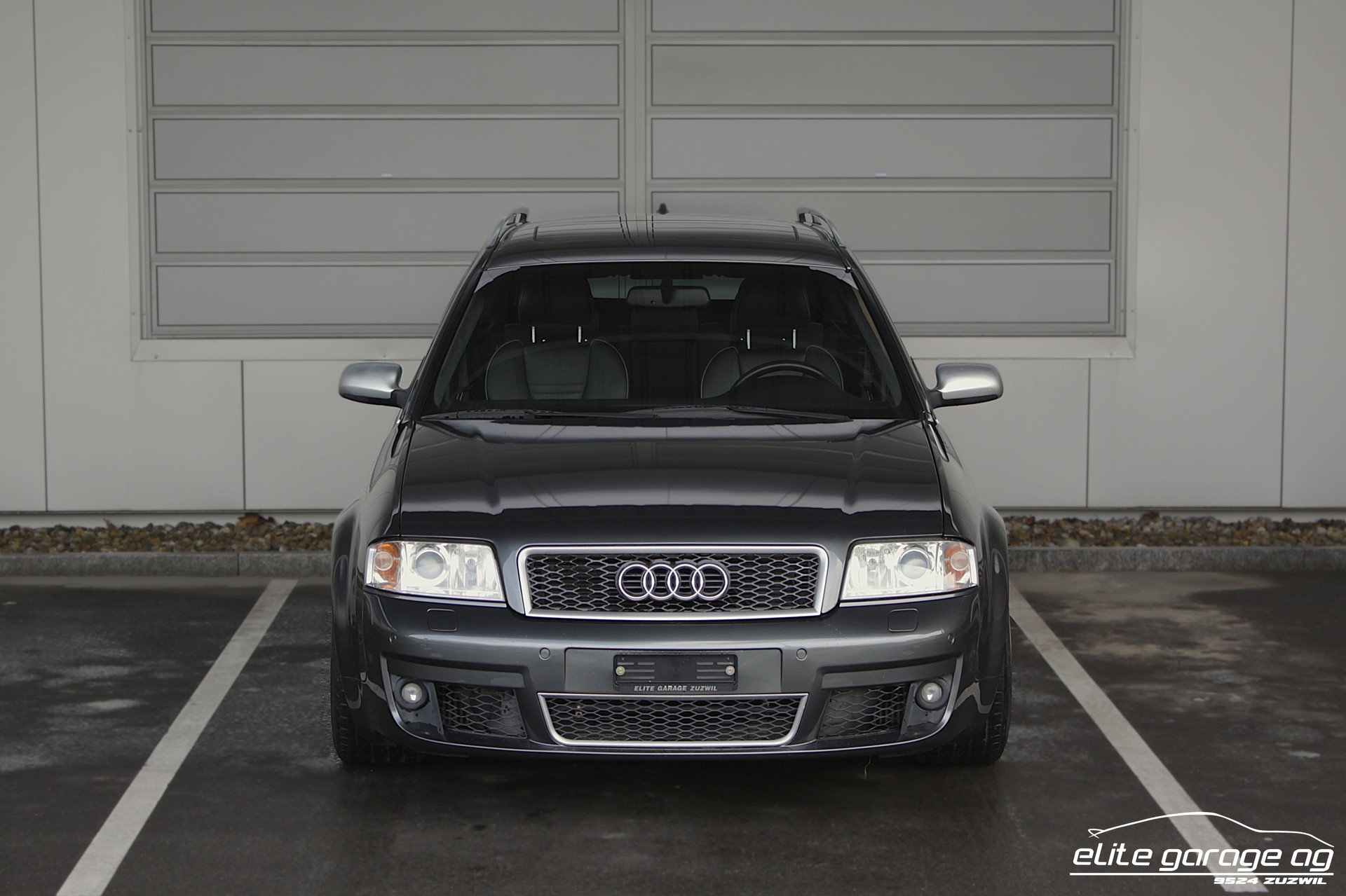 AUDI RS6 Avant quattro tiptronic-image-7