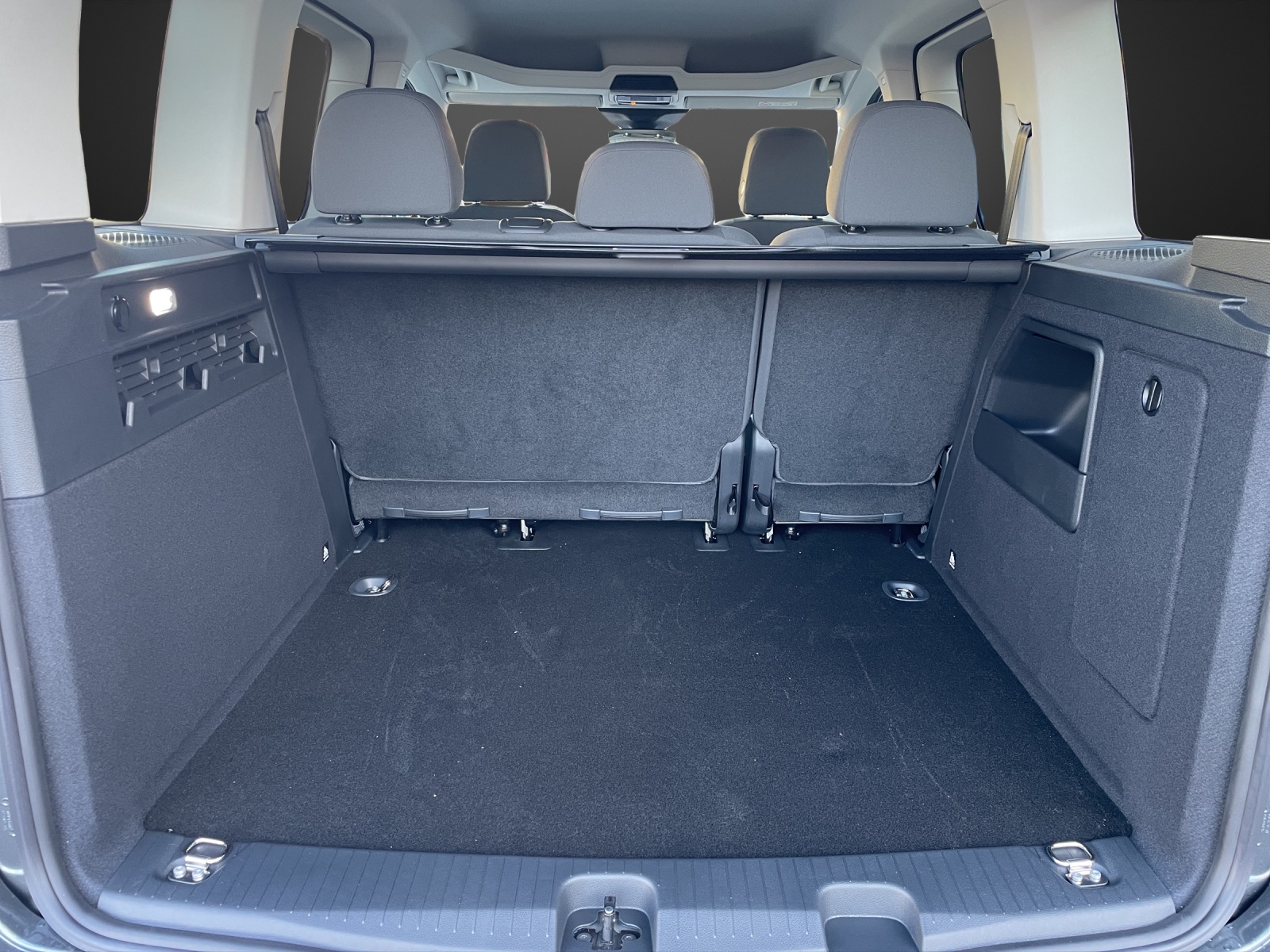 VW Caddy 2.0 TDI 4Motion-image-12