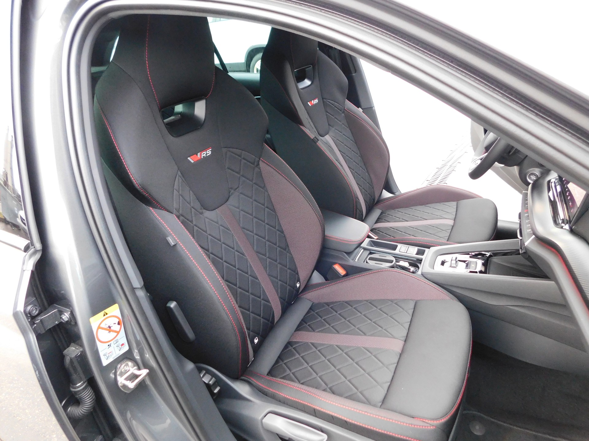 SKODA Octavia Combi 2.0 TSI DSG RS-image-14
