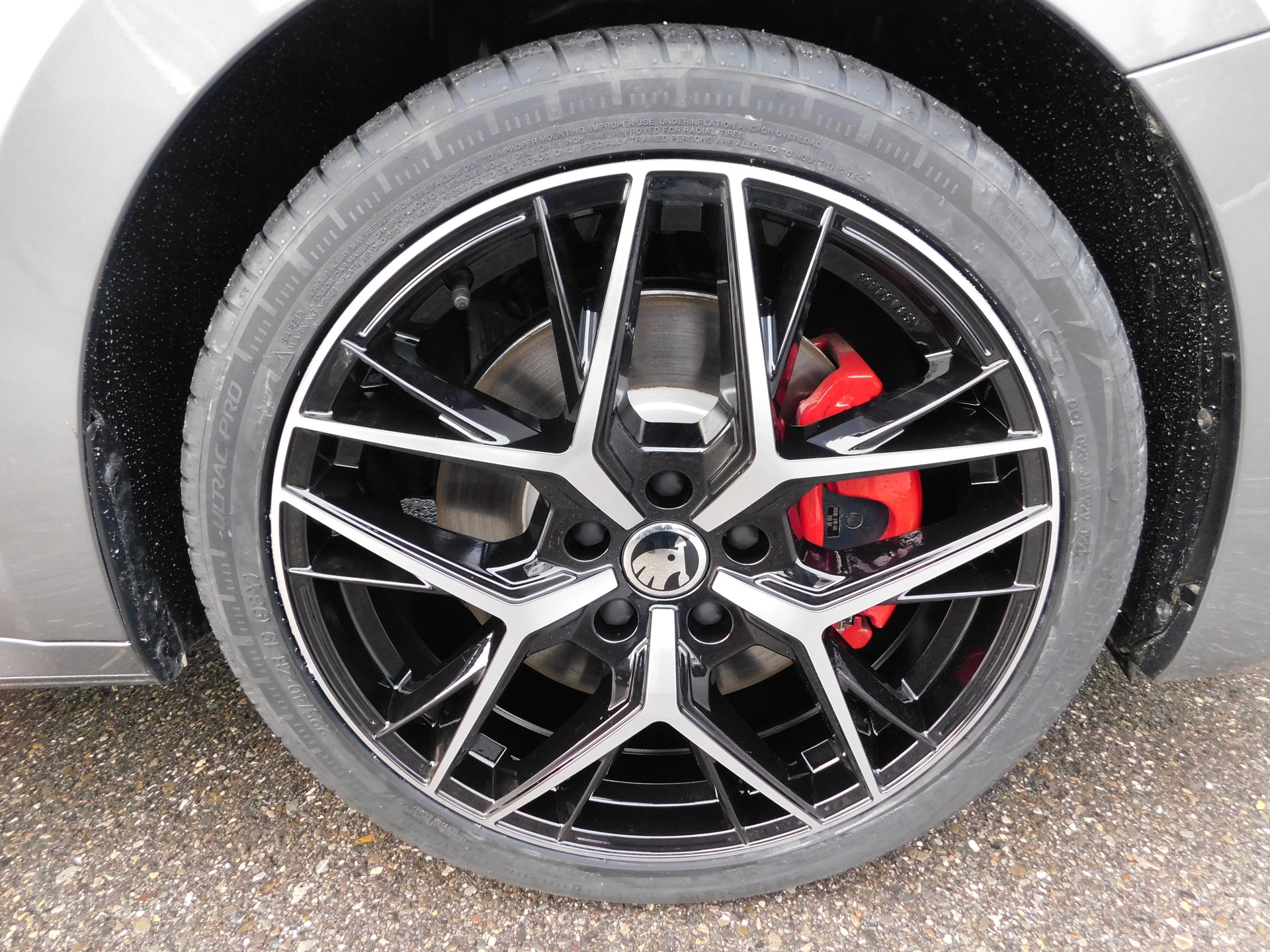 SKODA Octavia Combi 2.0 TSI DSG RS-image-15