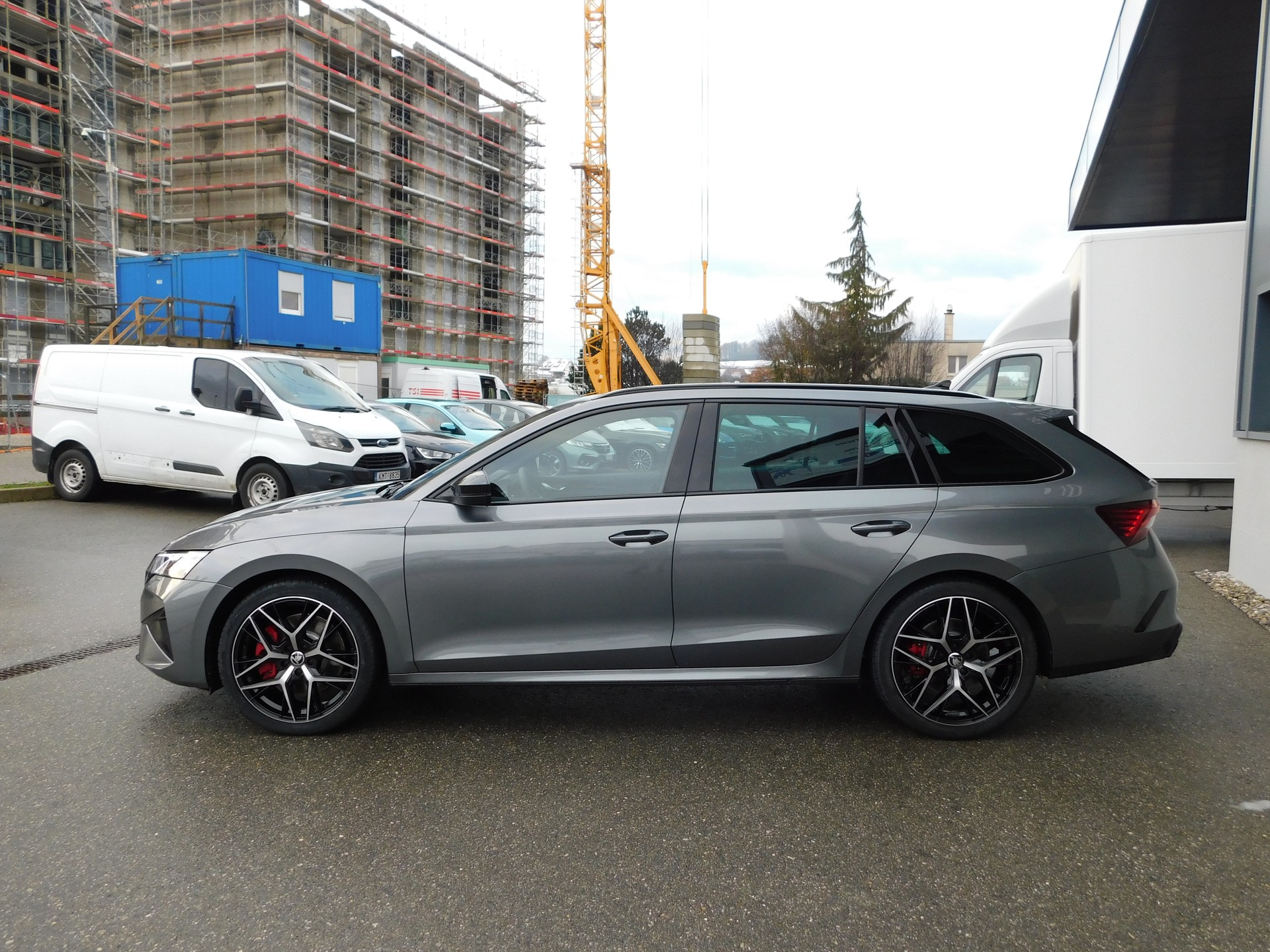 SKODA Octavia Combi 2.0 TSI DSG RS-image-2