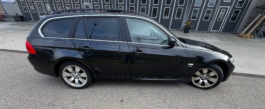 BMW 325i xDrive Touring more4you Steptronic-image-3