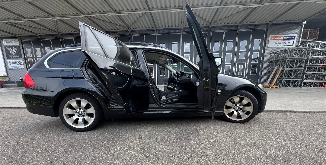 BMW 325i xDrive Touring more4you Steptronic-image-6