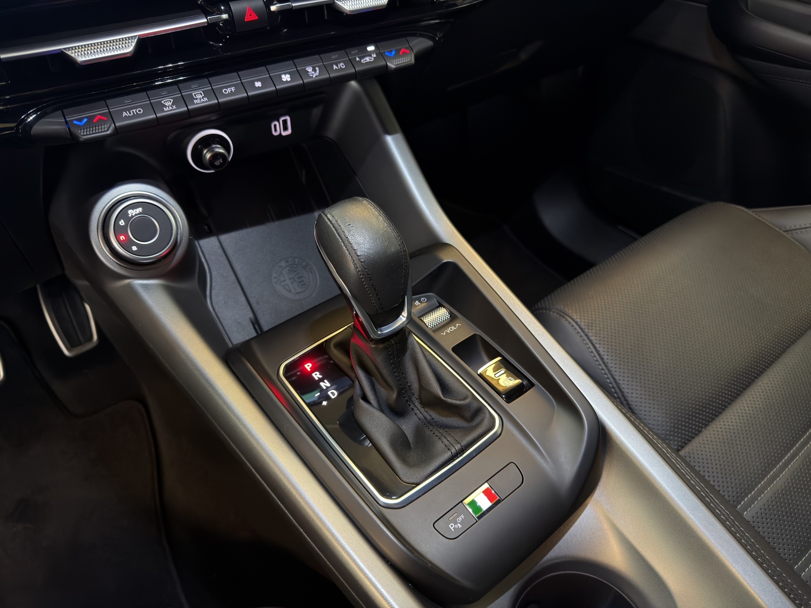 ALFA ROMEO Tonale 1.5 48V Hybrid Speciale Pack Leather Adas Plus ***160 PS***-image-26