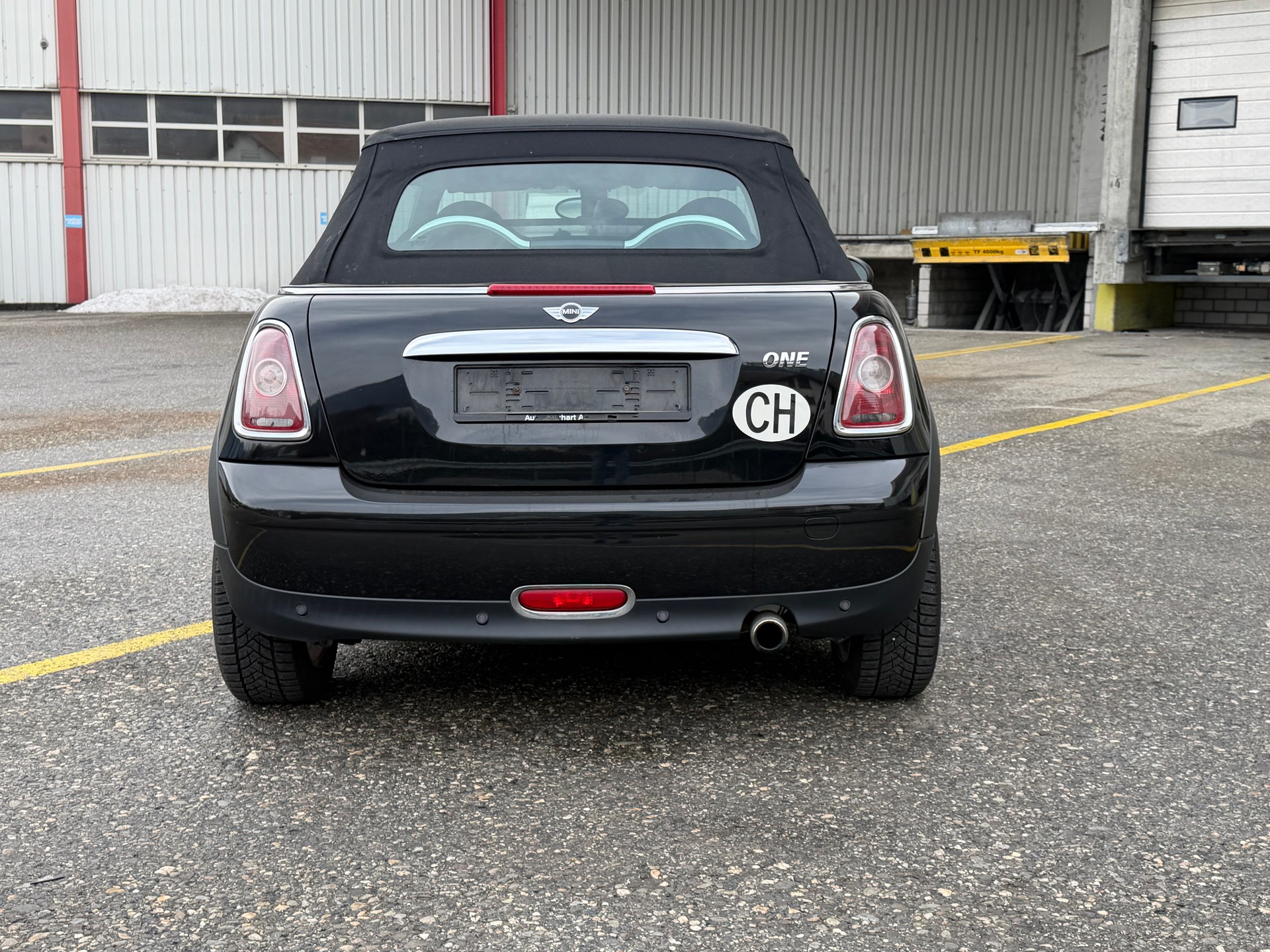 MINI one-image-5