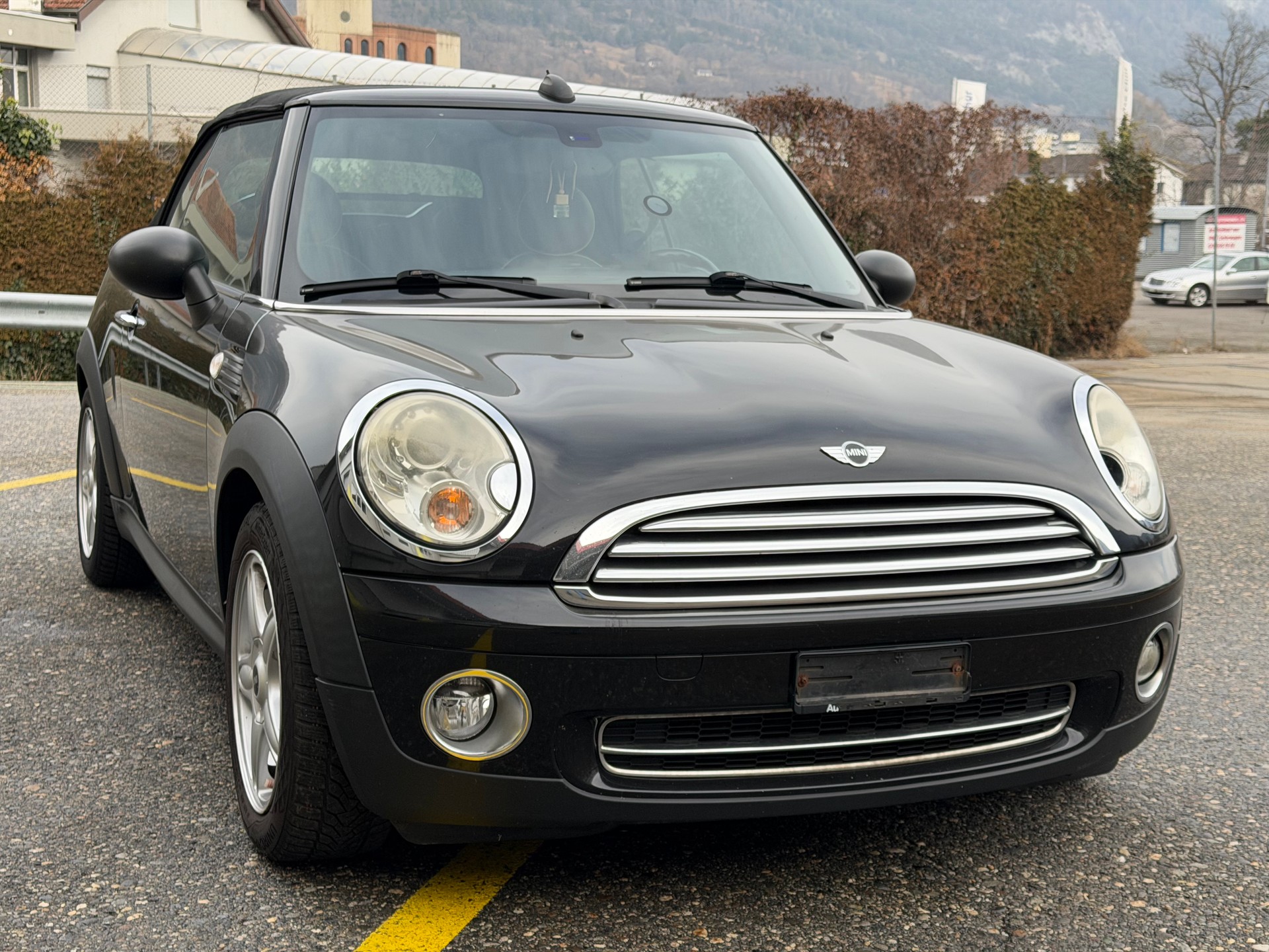 MINI one-image-1