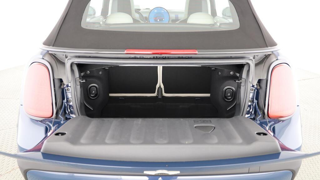 MINI Cooper Cabrio S-image-18