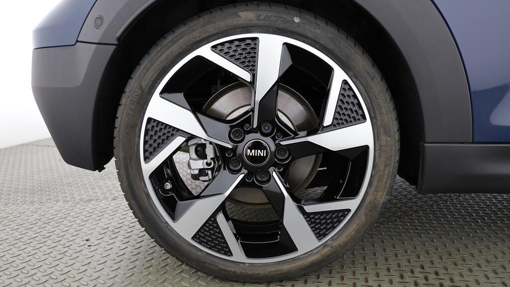 MINI Cooper Cabrio S-image-8