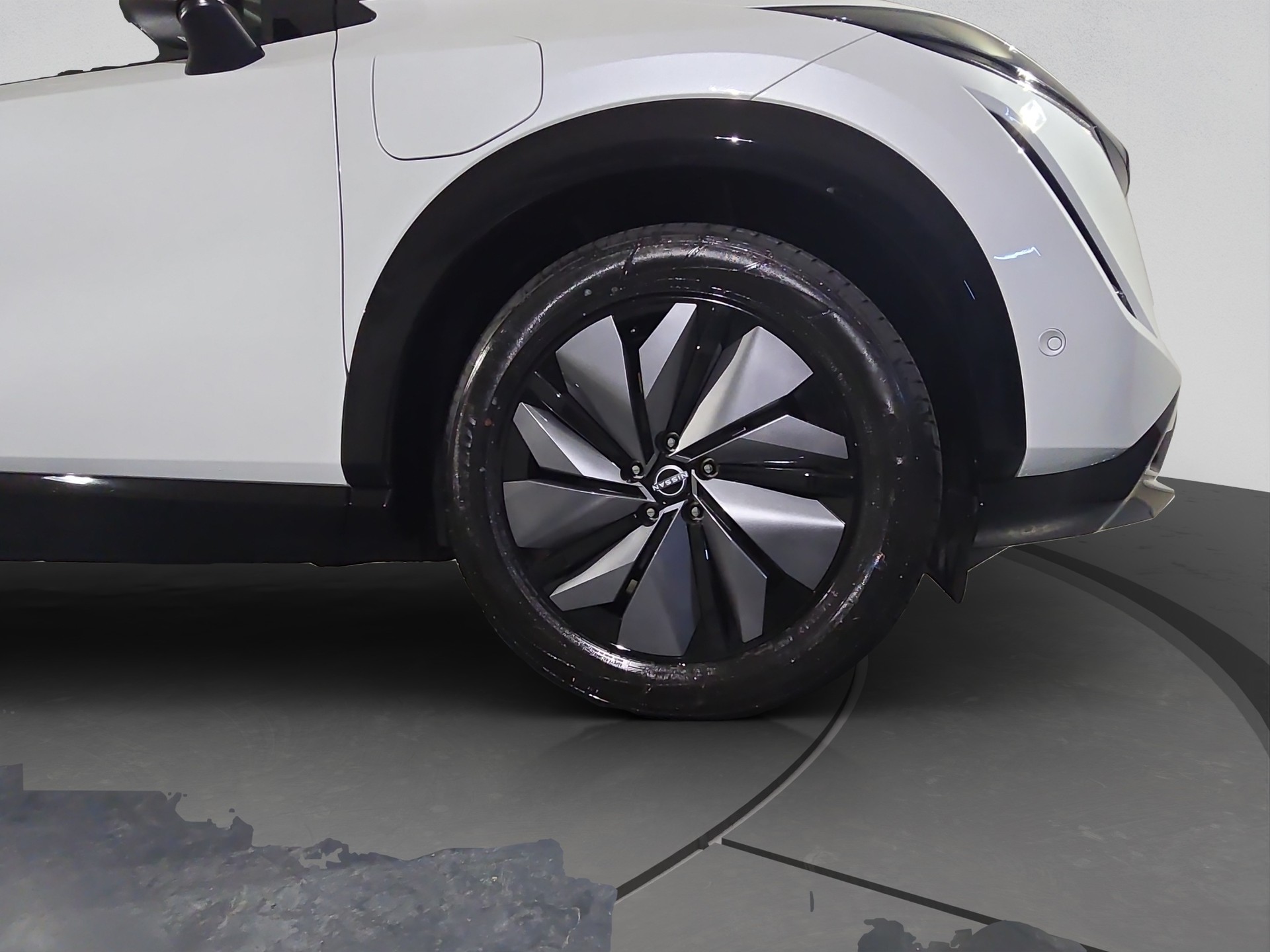 NISSAN Ariya 87 kWh e-4orce Evolve Allrad-image-13