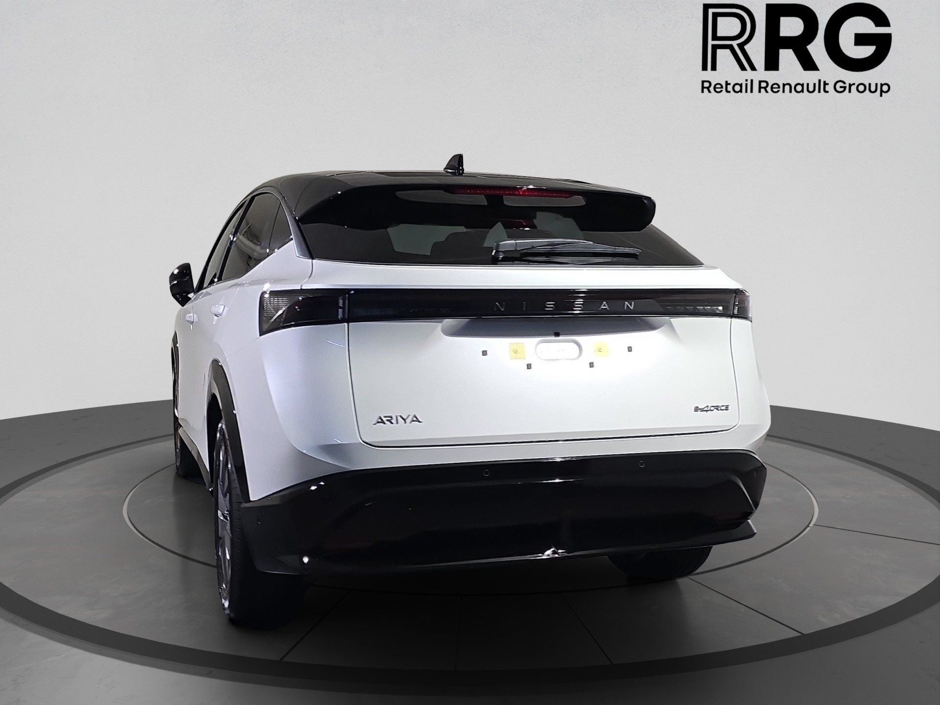 NISSAN Ariya 87 kWh e-4orce Evolve Allrad-image-3