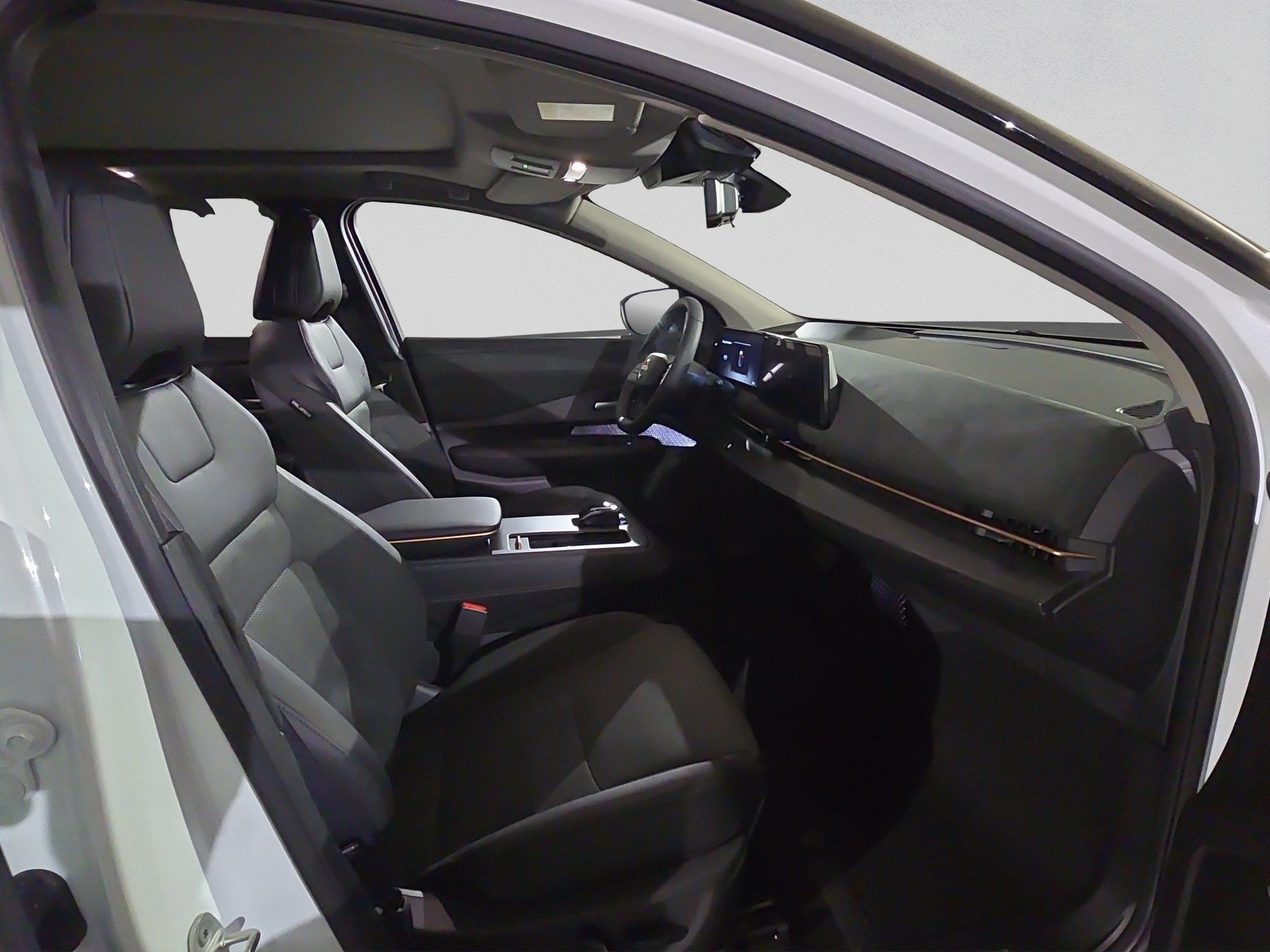 NISSAN Ariya 87 kWh e-4orce Evolve Allrad-image-12