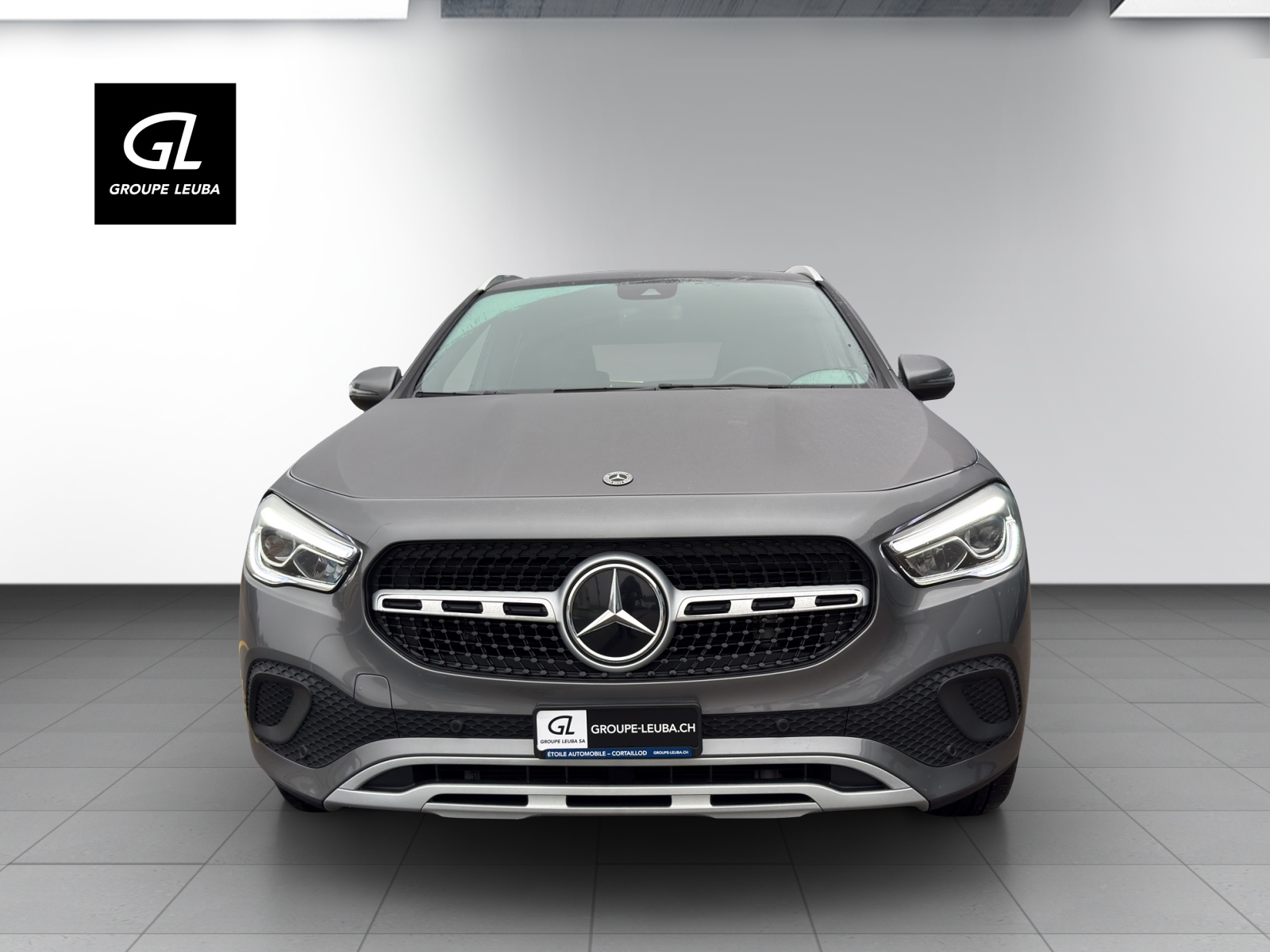 MERCEDES-BENZ GLA 250 Progressive4Matic-image-2