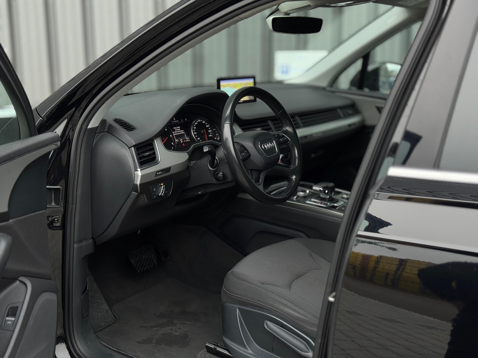 AUDI Q7 3.0 TDI ultra quattro tiptronic-image-11