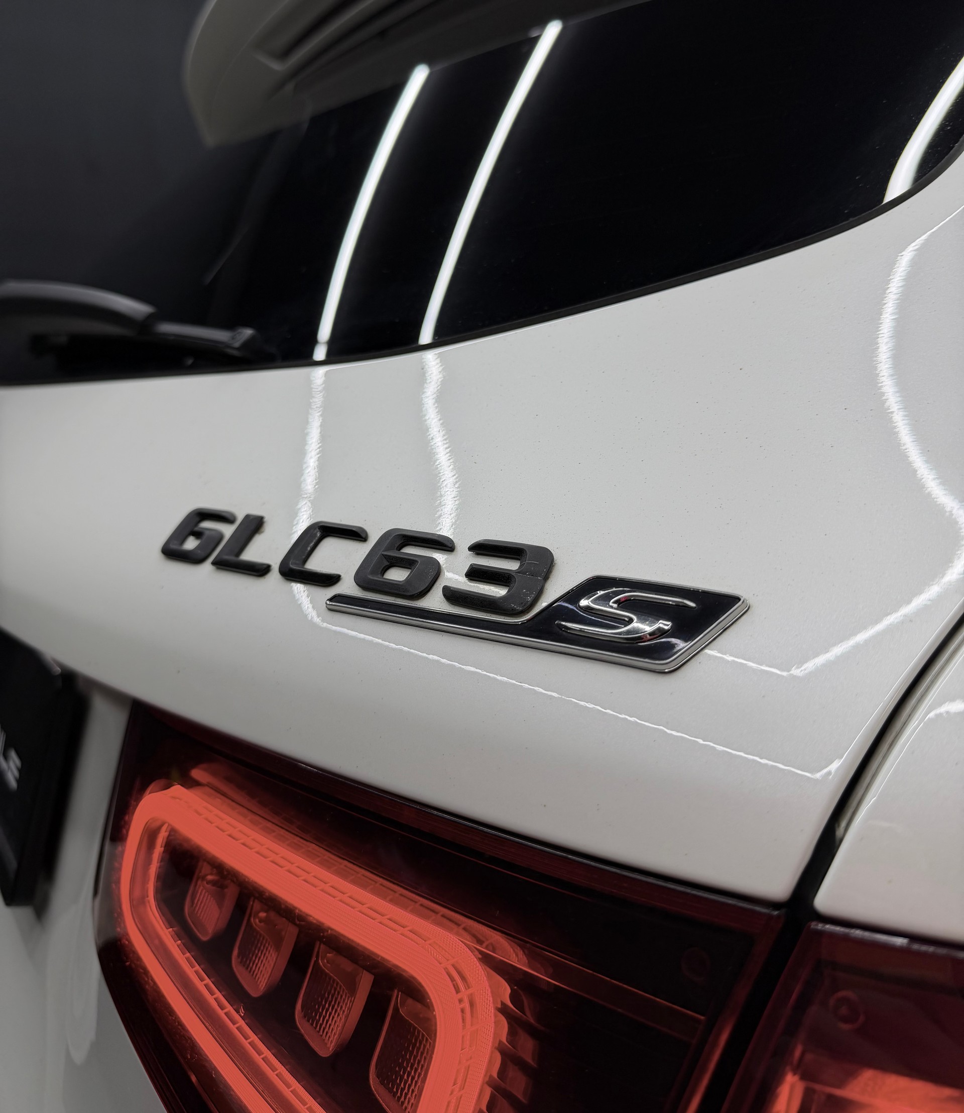 MERCEDES-BENZ GLC 63 S AMG 4Matic 9G-Tronic-image-7