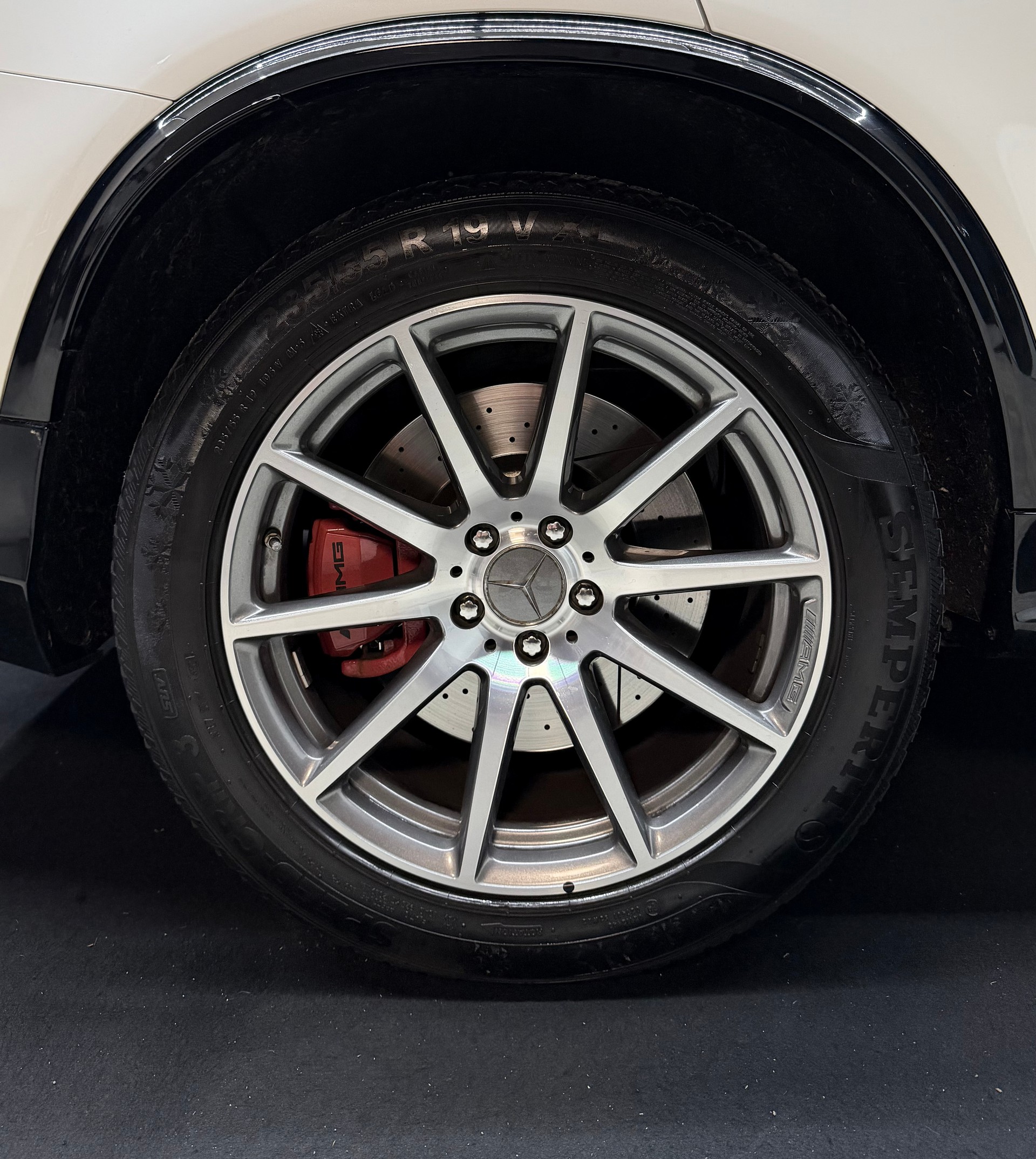 MERCEDES-BENZ GLC 63 S AMG 4Matic 9G-Tronic-image-29