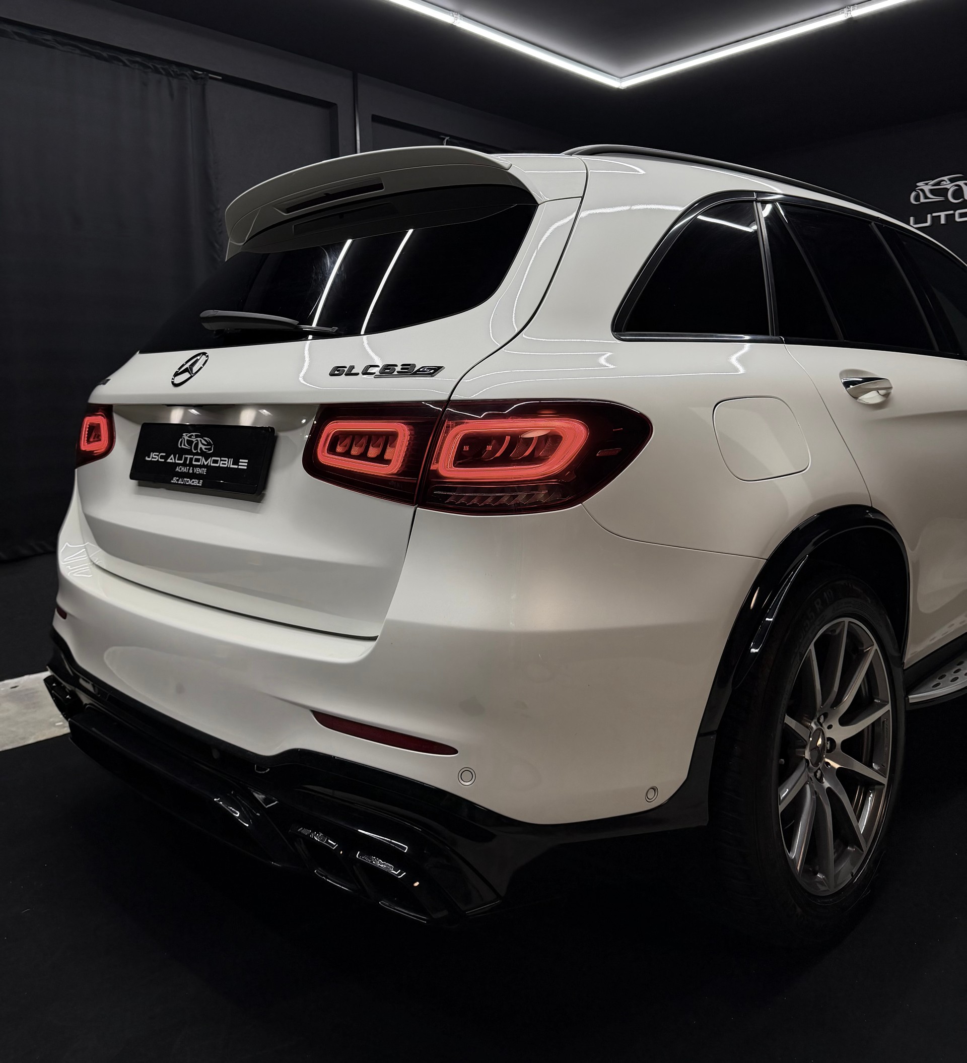 MERCEDES-BENZ GLC 63 S AMG 4Matic 9G-Tronic-image-4