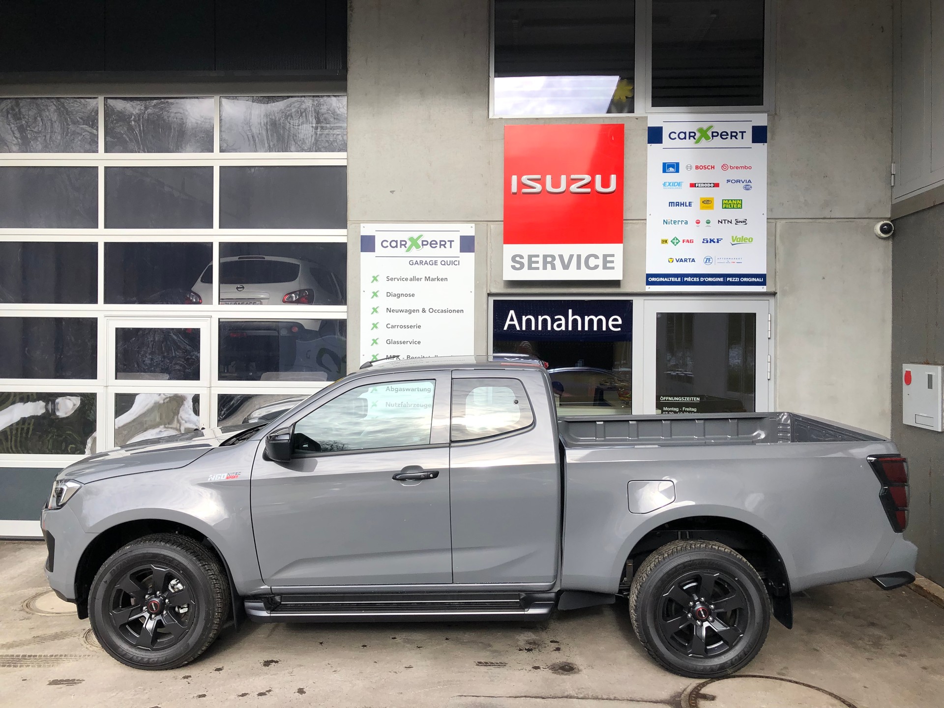 ISUZU D-MAX 1.9 SpaceCab Nitro Sport 4x4 AT-image-0