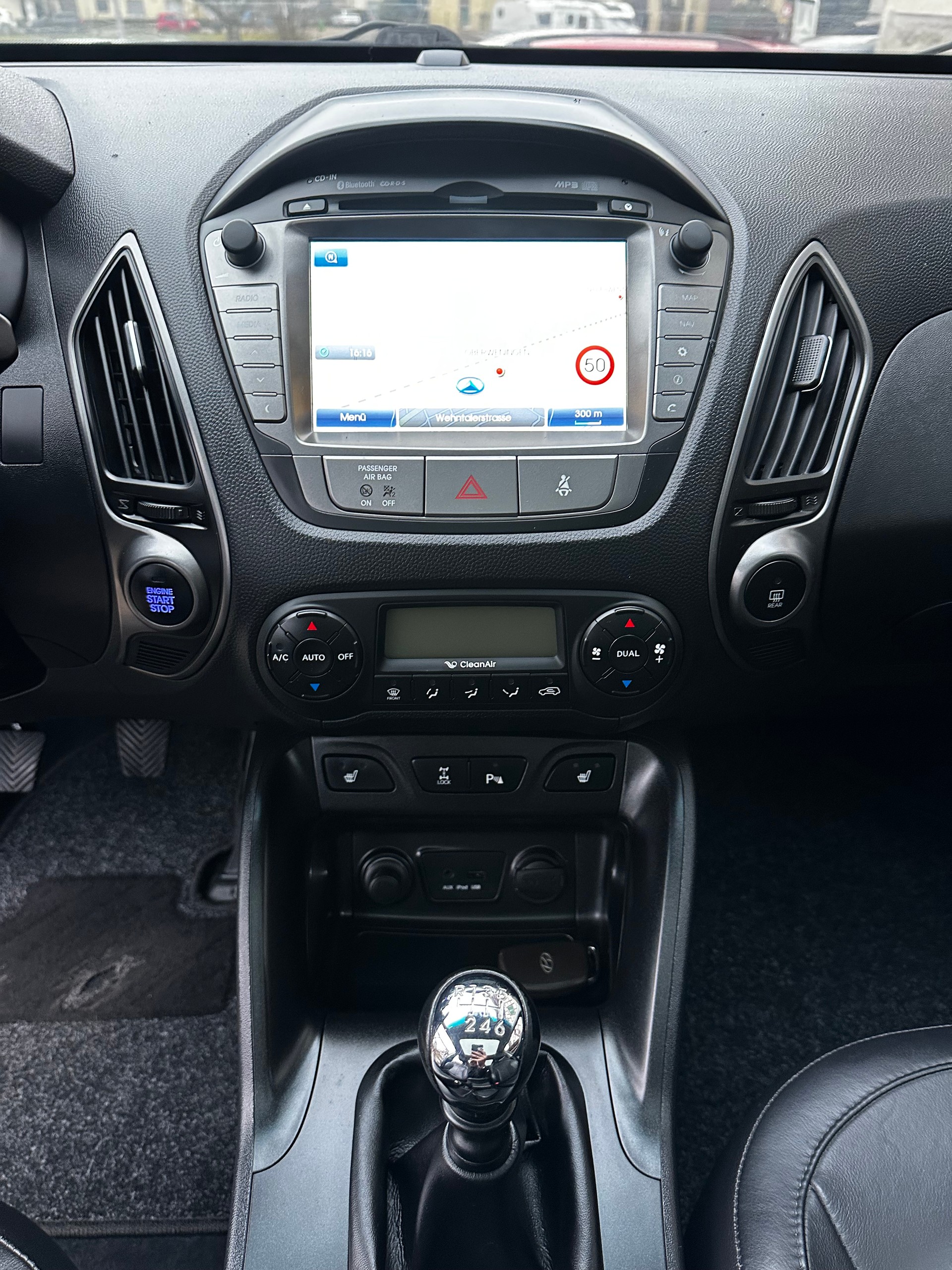 HYUNDAI iX 35 2.0 CRDi Vertex 4WD-image-8