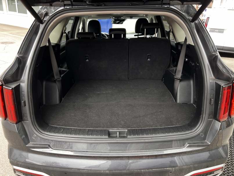 KIA Sorento 2.2 CRDi Style 7P-image-3
