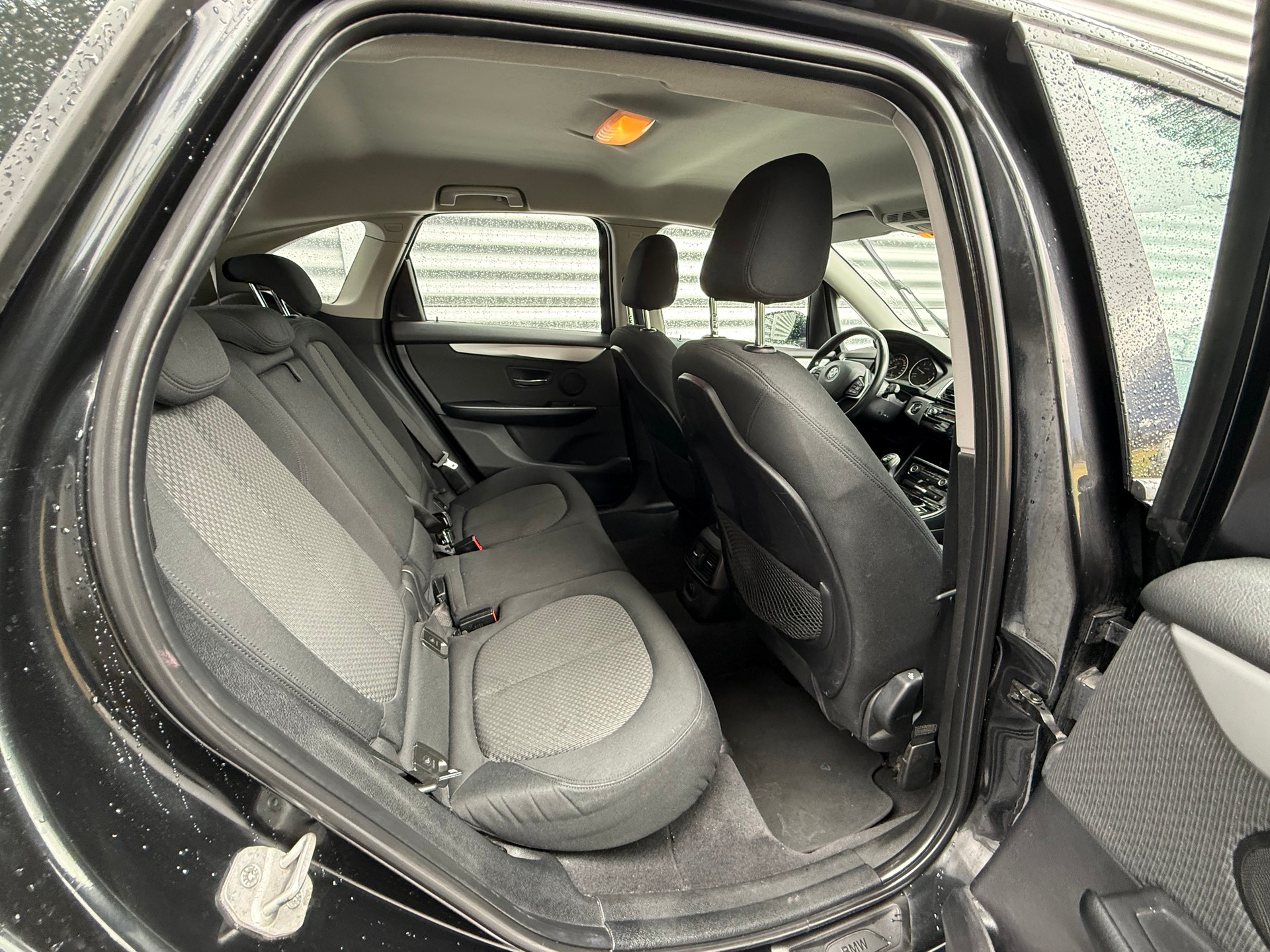 BMW 218d Active Tourer Luxury Line-image-11