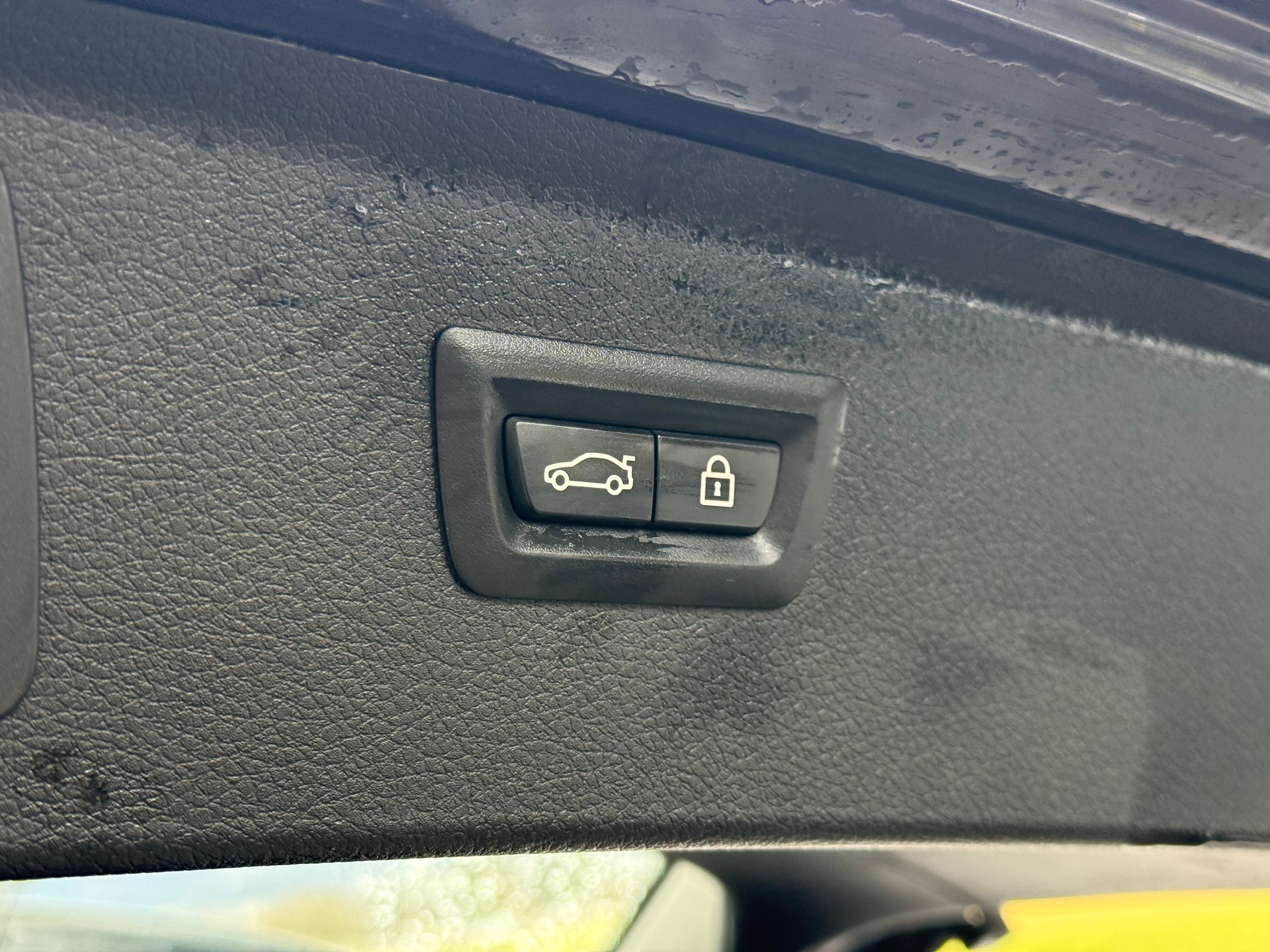 BMW 218d Active Tourer Luxury Line-image-12