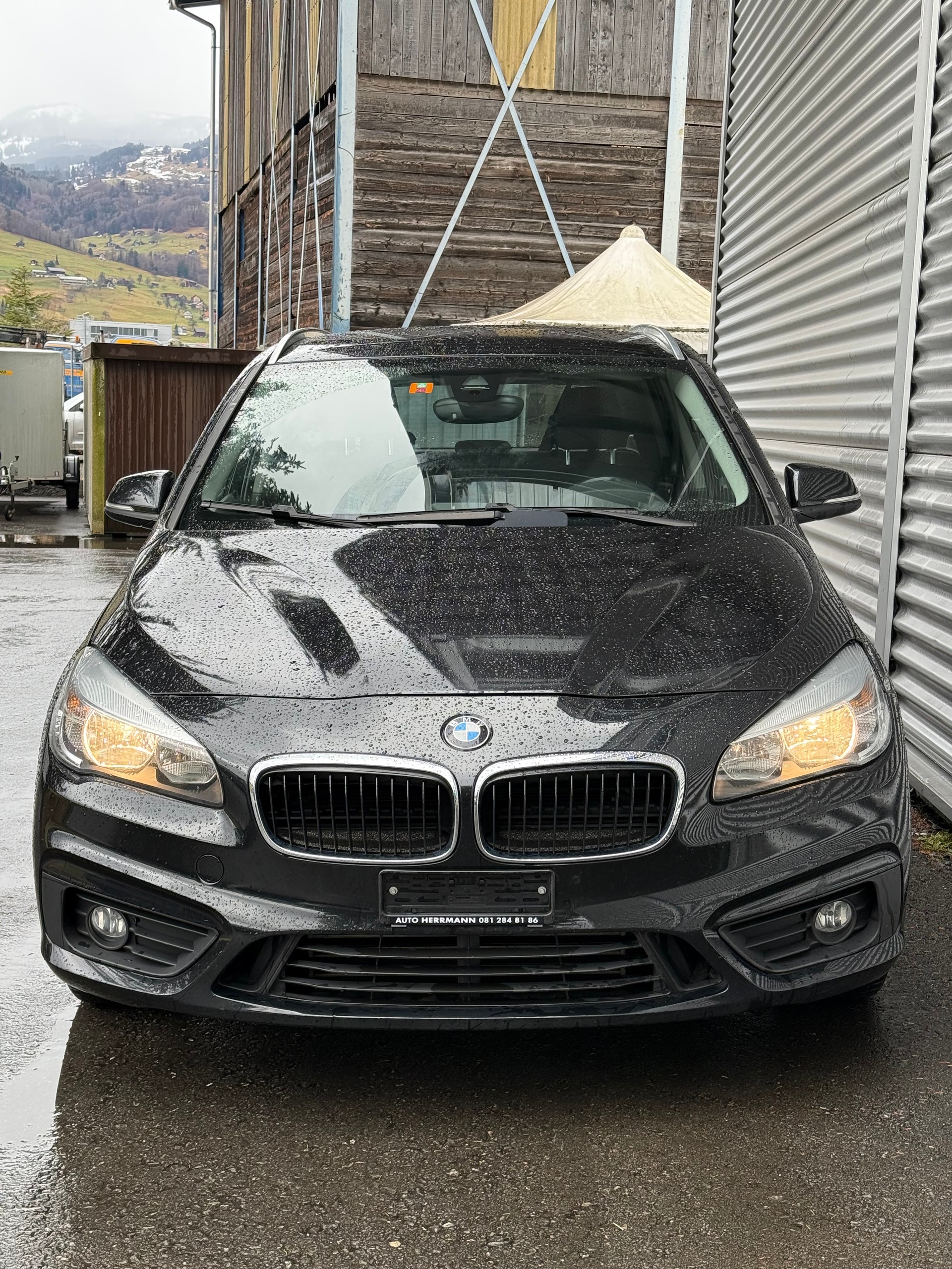 BMW 218d Active Tourer Luxury Line-image-5